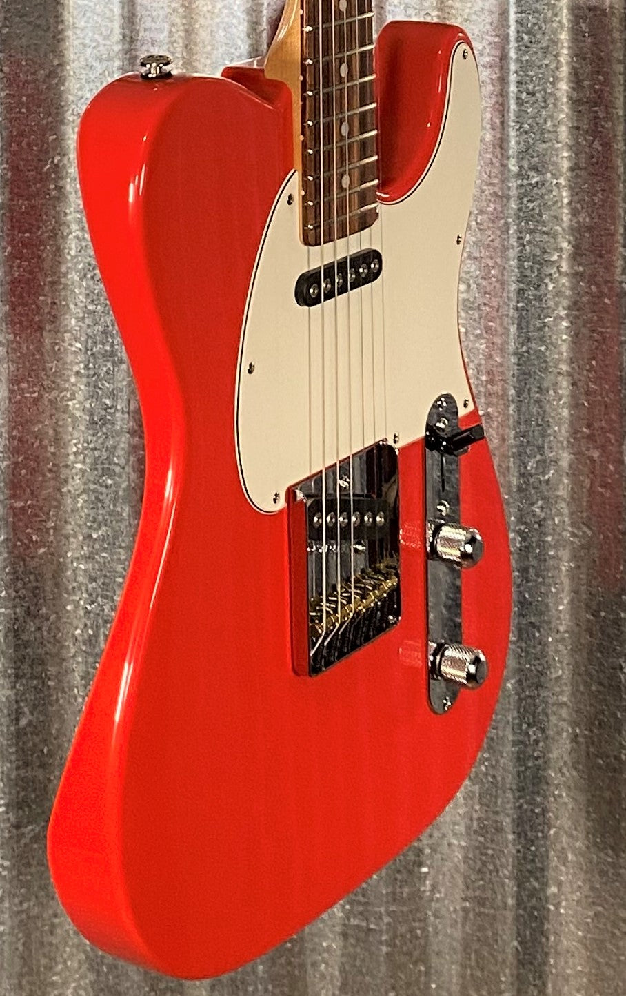 G&L USA Fullerton Deluxe ASAT Classic Fullerton Red Guitar & Bag Blem #0126