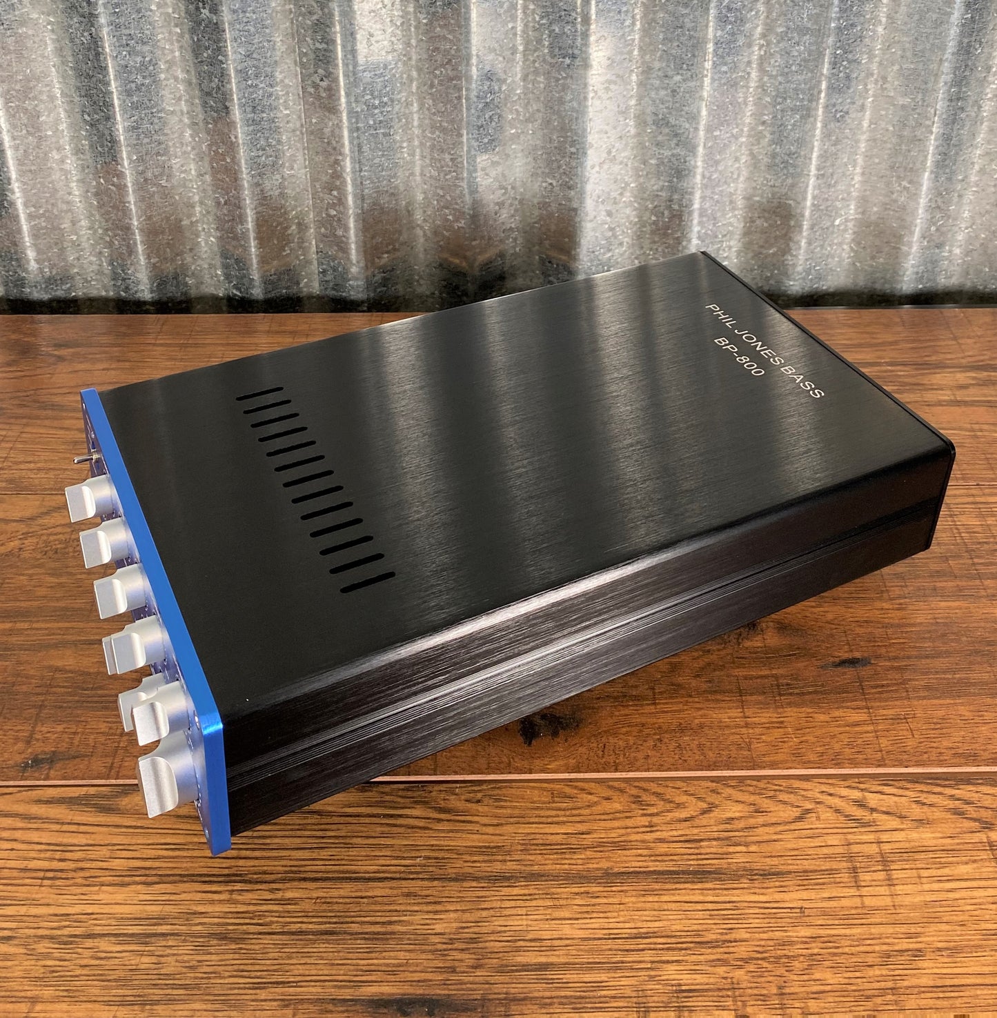 Phil Jones Bass BP- 800 800 Watt Solid State Digital Bass Amplifier Head