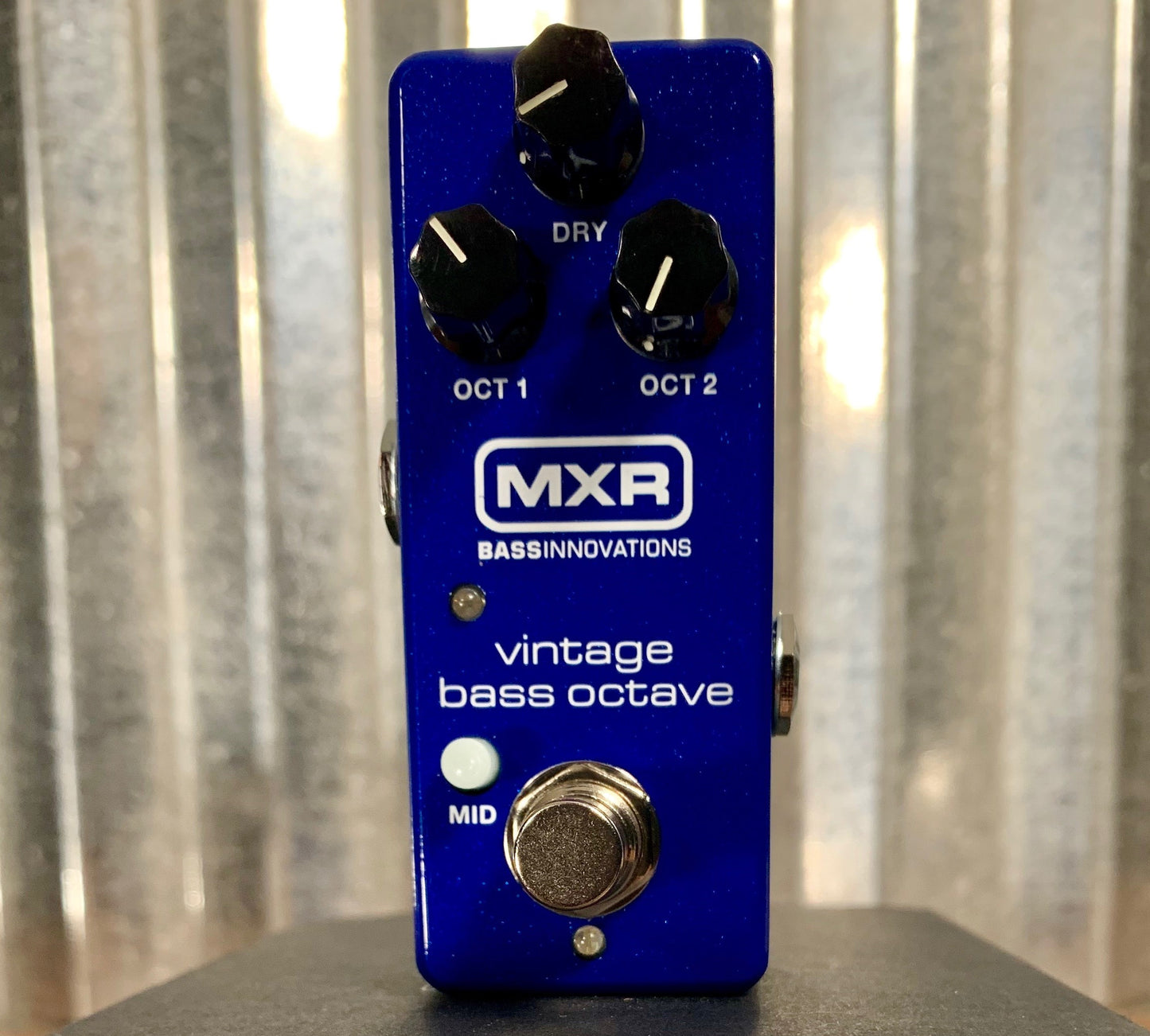 Dunlop MXR M280 Vintage Bass Octave Effect Pedal Demo