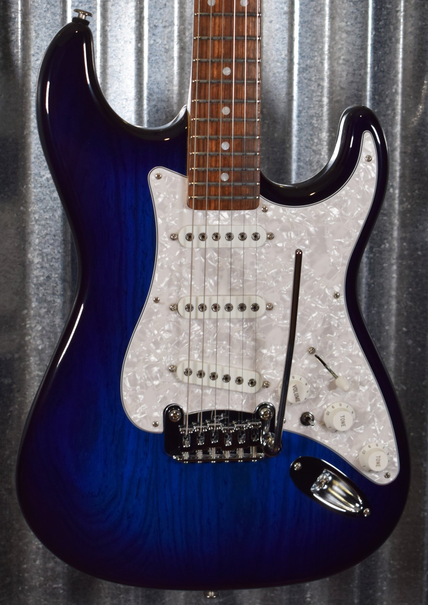 G&L USA Fullerton Deluxe S-500 Blueburst Guitar & Case S500 #5061 2019