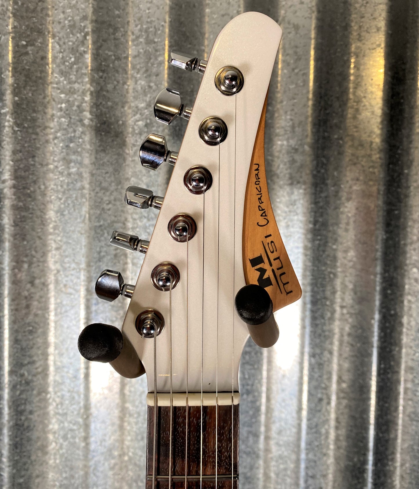 Musi Capricorn Fusion HSS Superstrat Pearl White Guitar #0130 Used