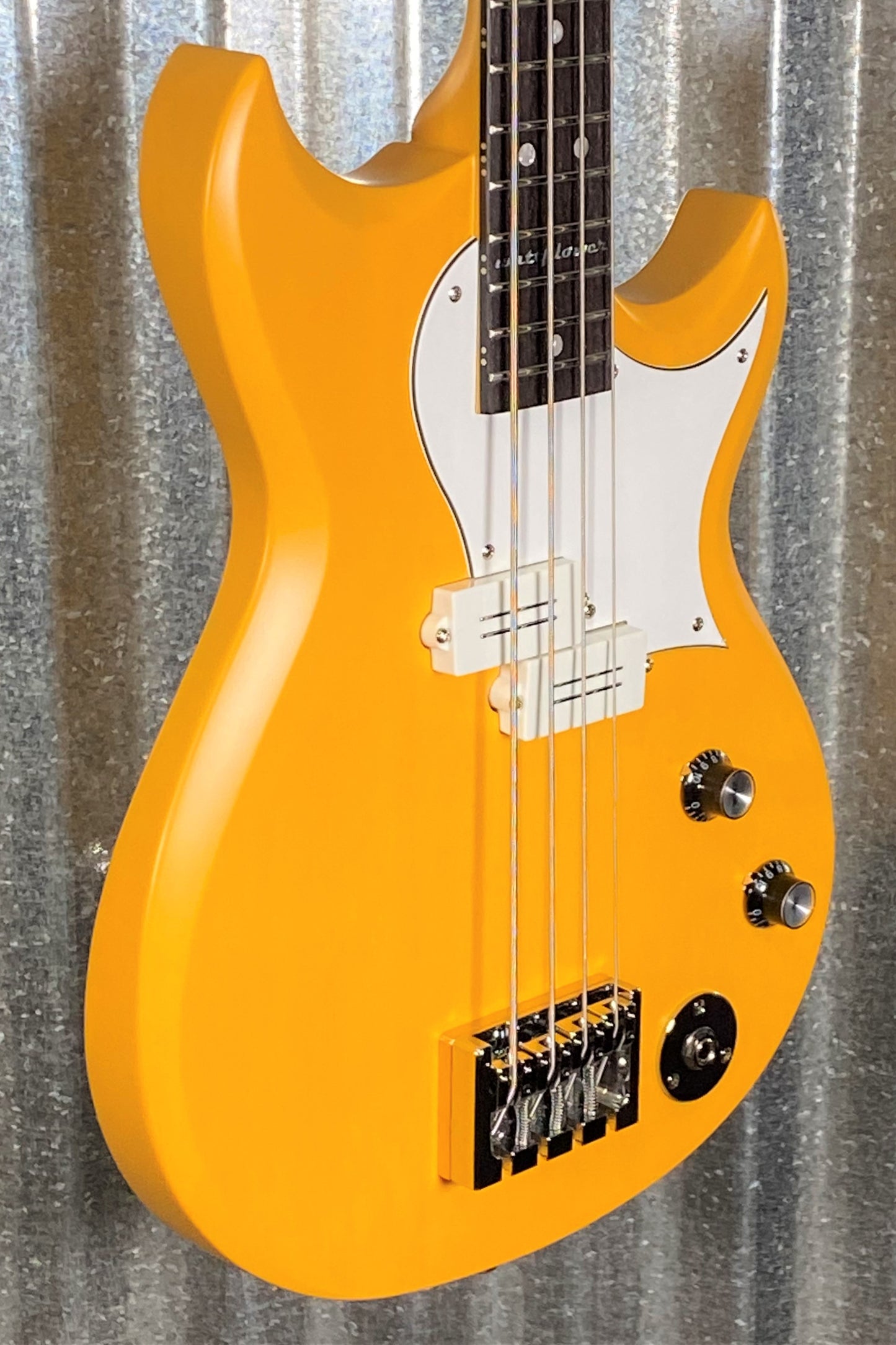 Reverend Guitars Mike Watt Signature Wattplower Satin Yellow 4 String Short Scale Bass & Case Blem #0829