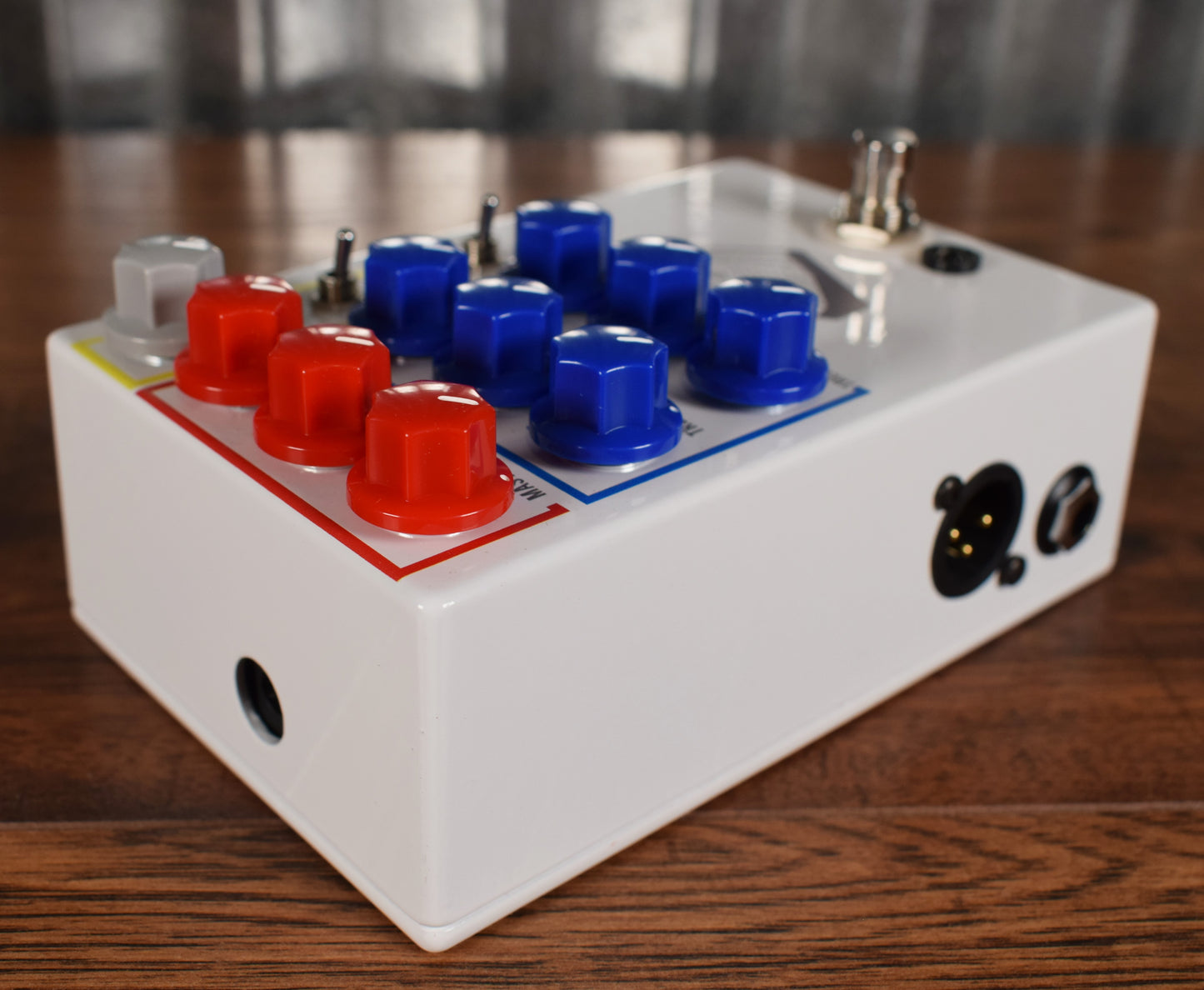 JHS Pedals Colour Box V2 Preamp EQ Overdrive Distortion Fuzz DI Guitar Effect Pedal Demo