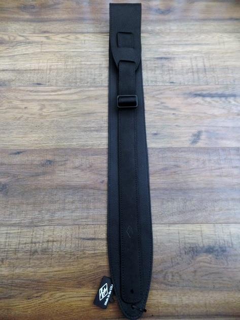 LM Products BB-3 BK 3.5" Ballglove Leather Guitar Strap in Black