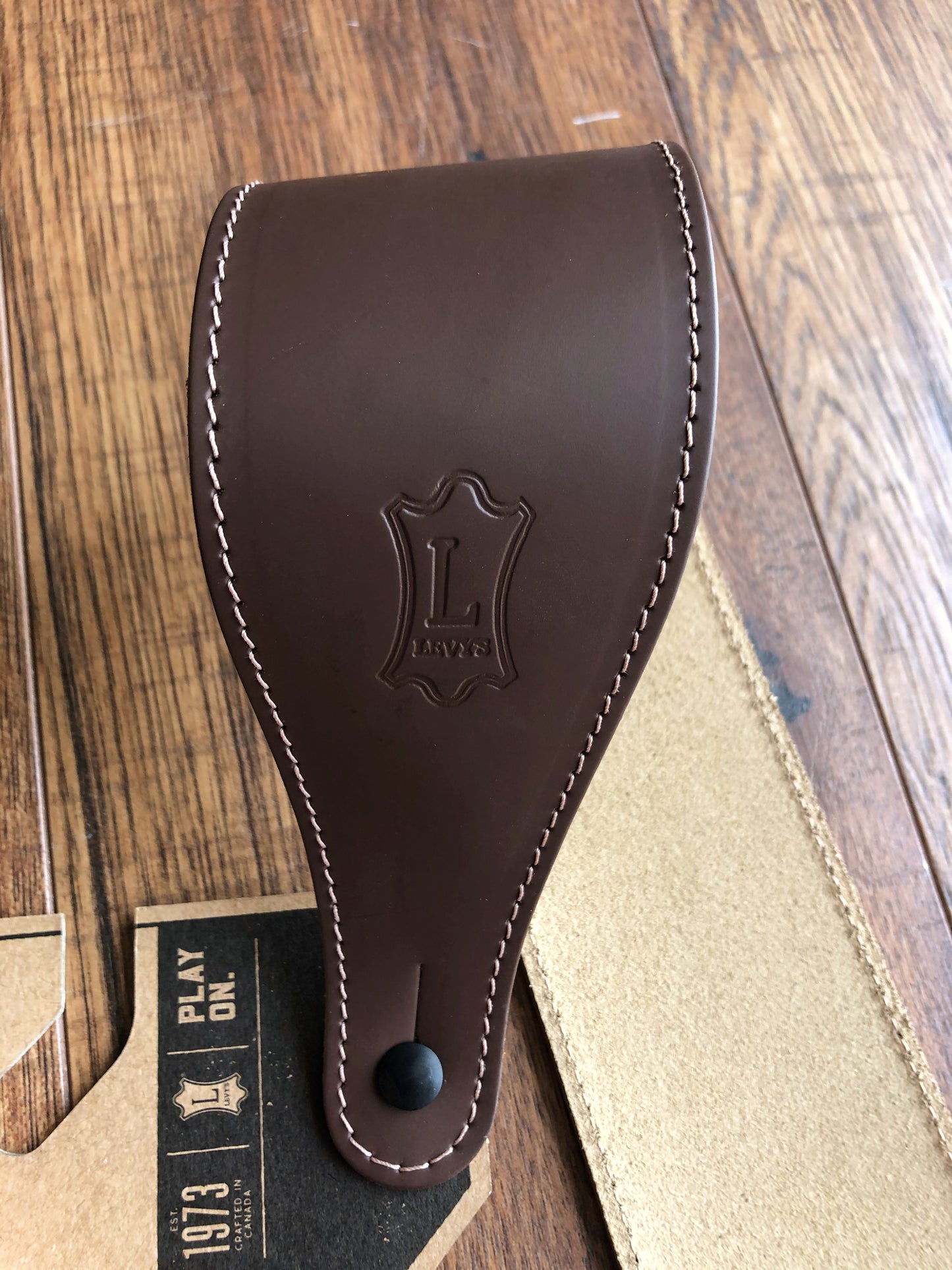 Levy's DM17-BRN 2.5" Adjustable Leather Guitar & Bass Strap Black