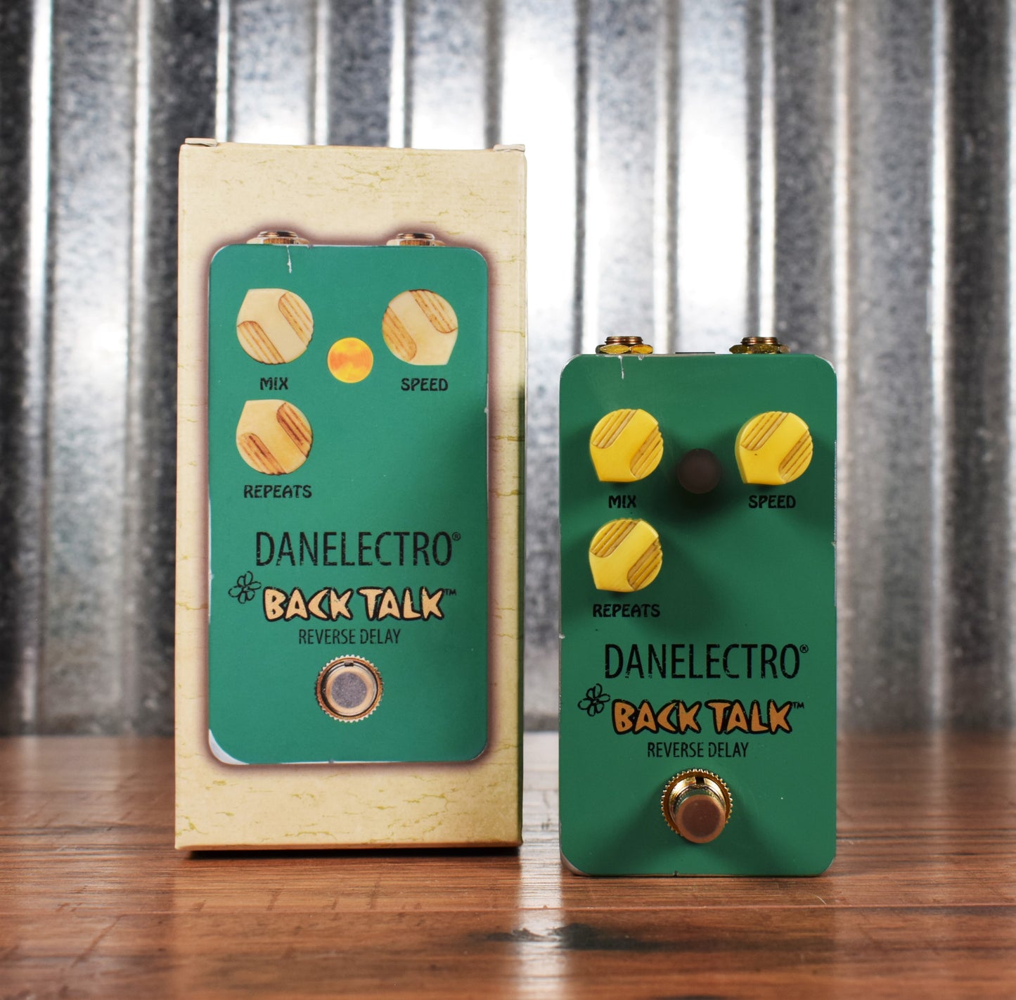 Danelectro BAC-1 Back Talk Reverse Delay Reissue Guitar Effect Pedal