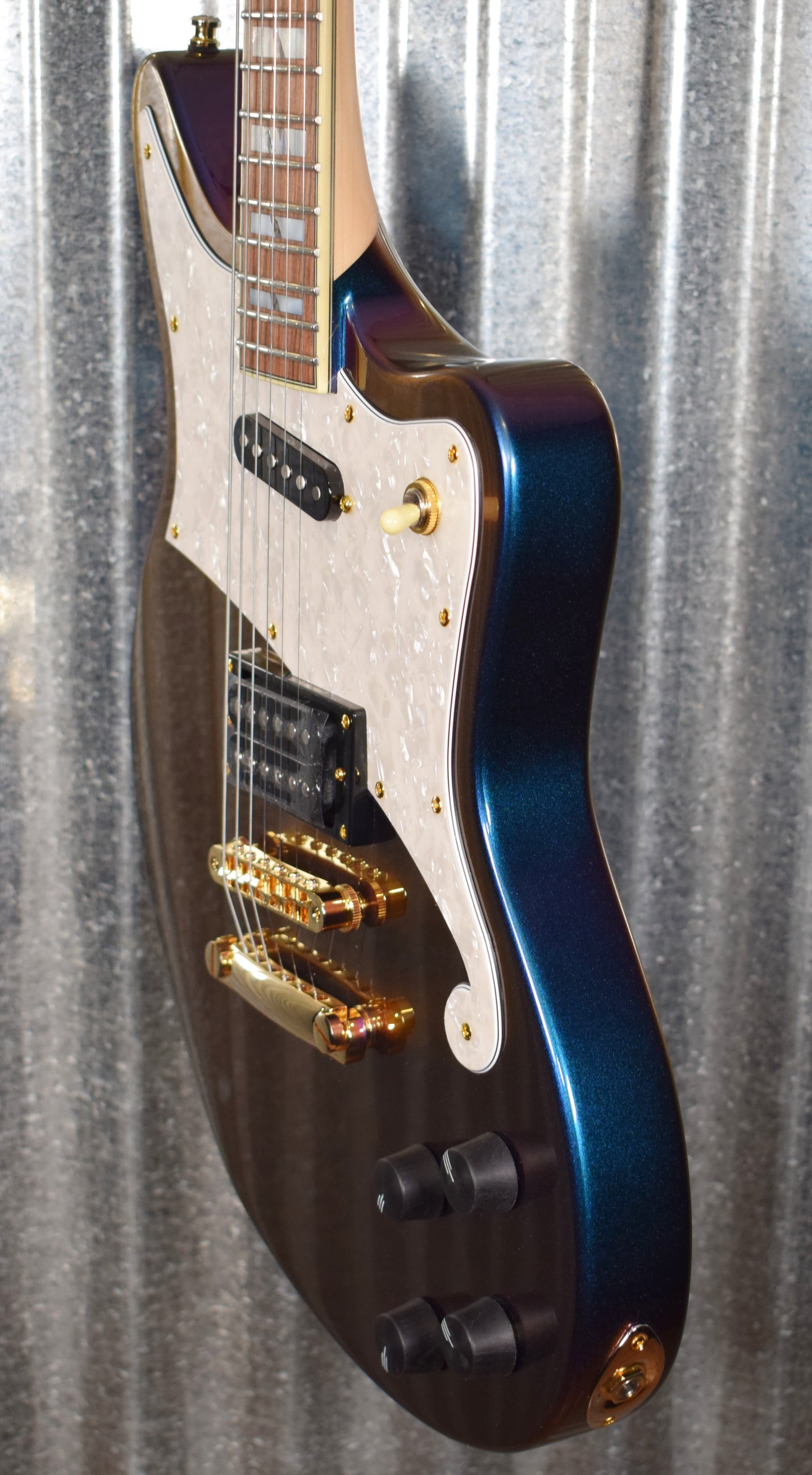 D'Angelico Deluxe Bedford LE Offset Chameleon Guitar & Case #4005