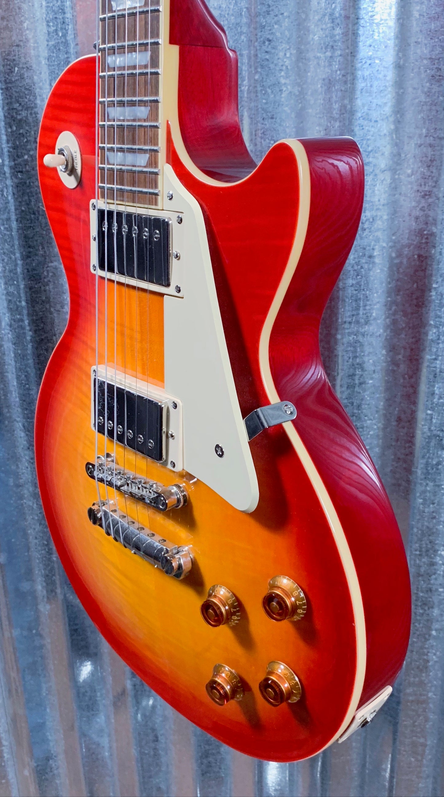 Epiphone Les Paul Standard Plustop Pro Heritage Cherry Sunburst Guitar & Bag #8091 Used
