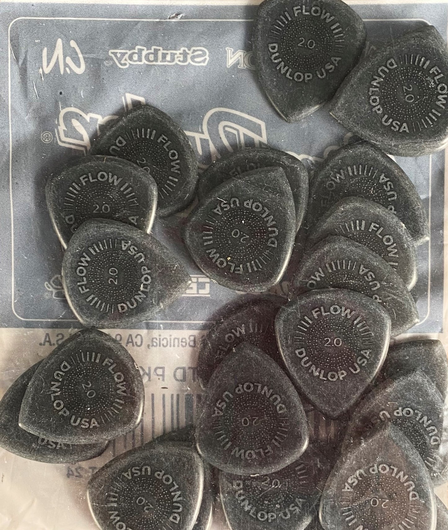 Dunlop 549-200 Flow Standard Grip 2.0mm Bag 24 Count