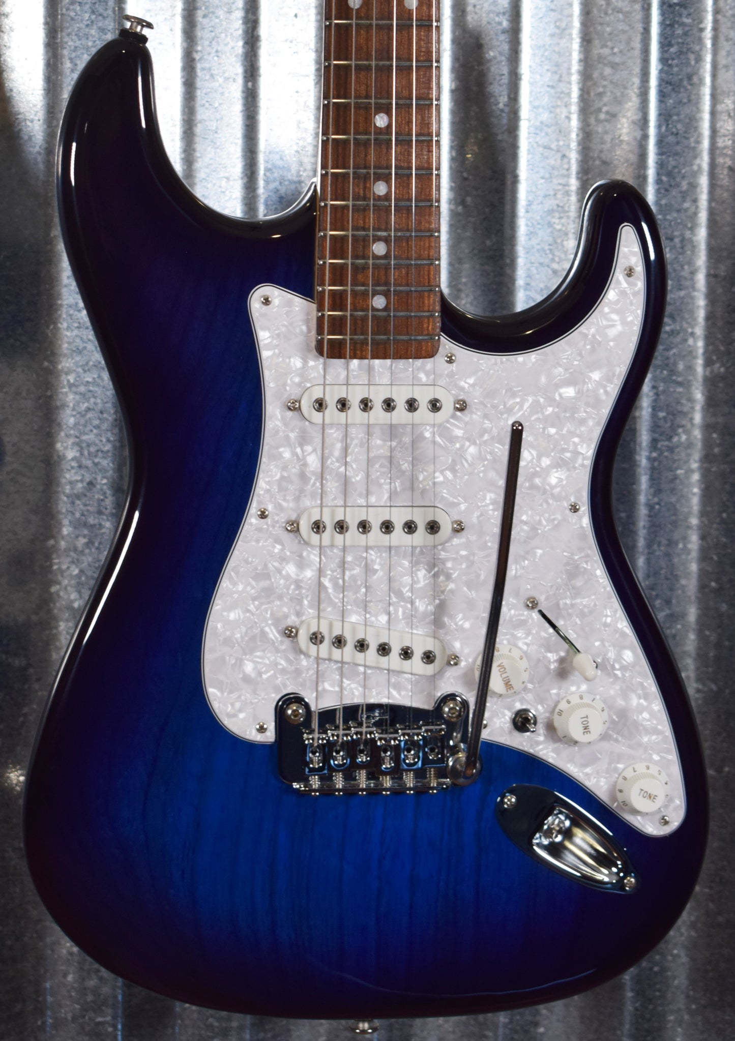 G&L USA Fullerton Deluxe S-500 Blueburst Guitar & Case S500 #5055