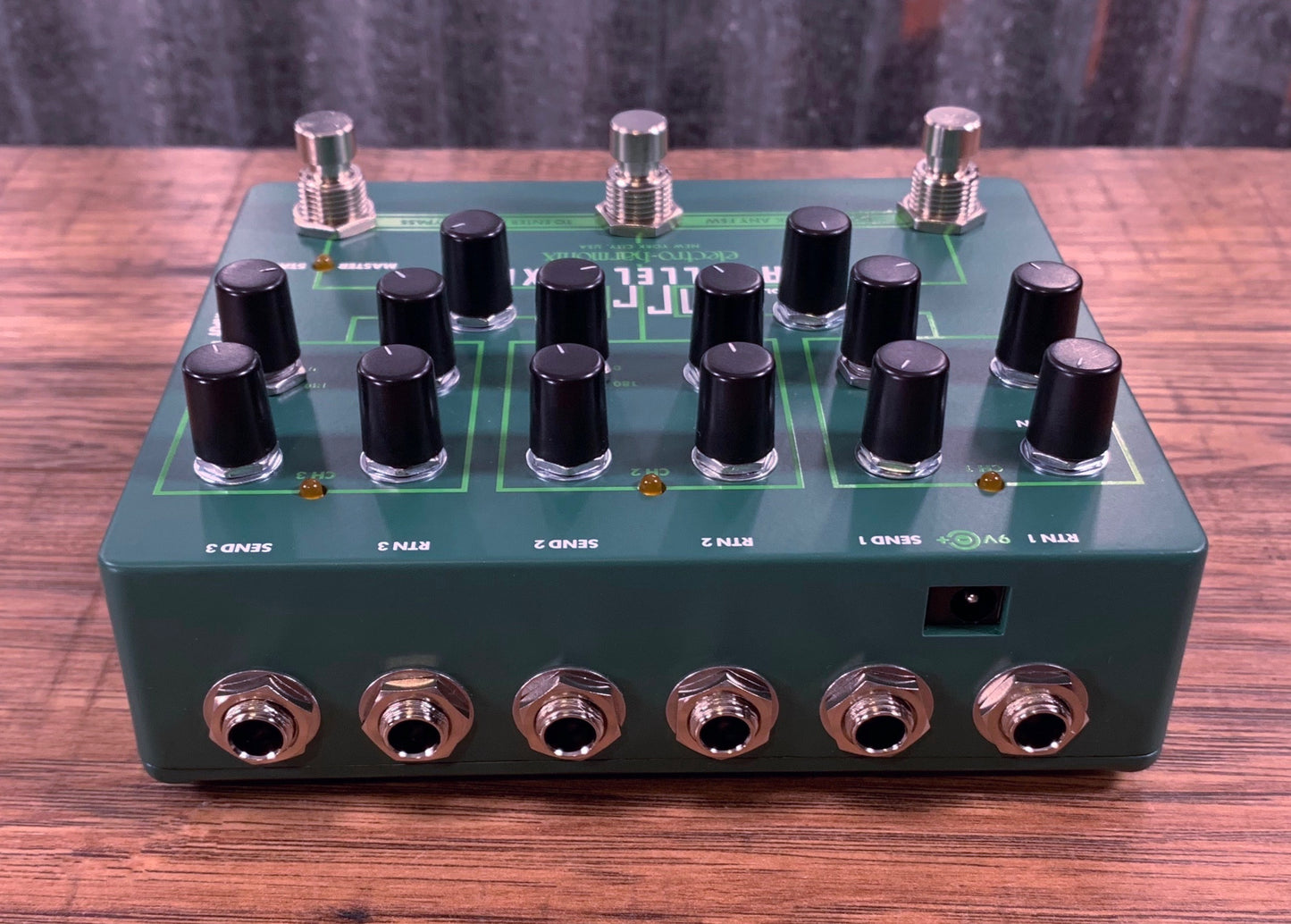 Electro-Harmonix EHX Tri Parallel Mixer 3 Effect Loop Switcher Mixer Guitar Bass Pedal