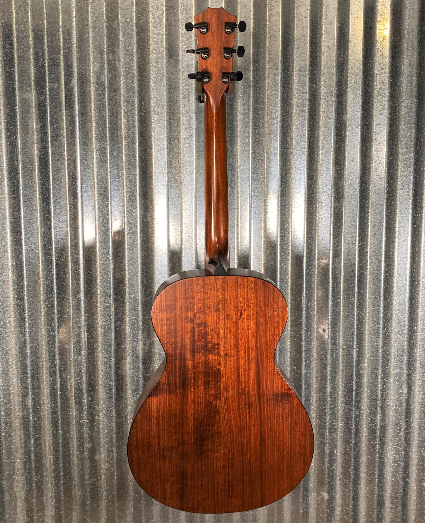 Taylor 322 Grand Concert Tropical Mahogany Edgeburst Acoustic Guitar & Case #0055 Used
