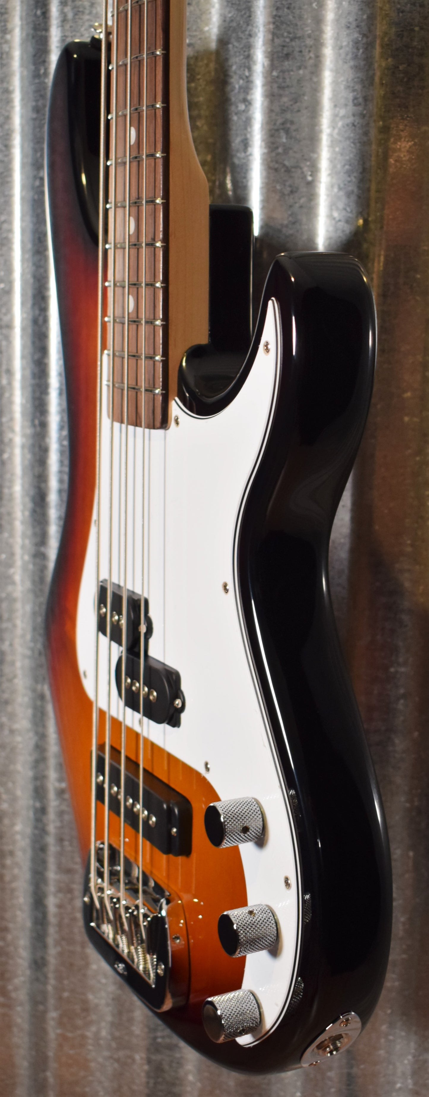 G&L USA SB-2 Sunburst Bass & Case SB2 #1190
