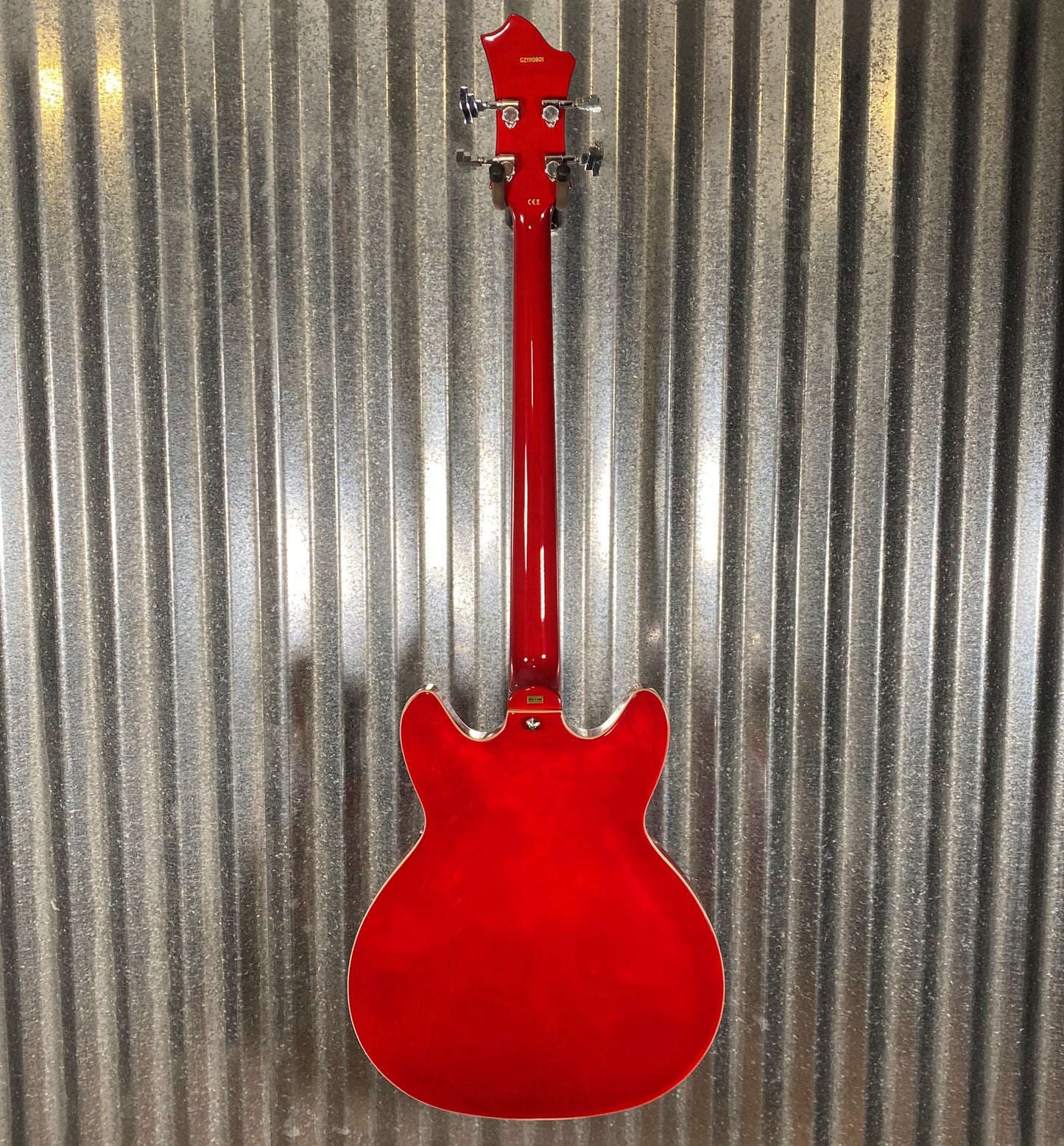 Hagstrom VIKB-WCT Viking 4 String Semi Hollow Short Scale Bass Wild Cherry Transparent #0801