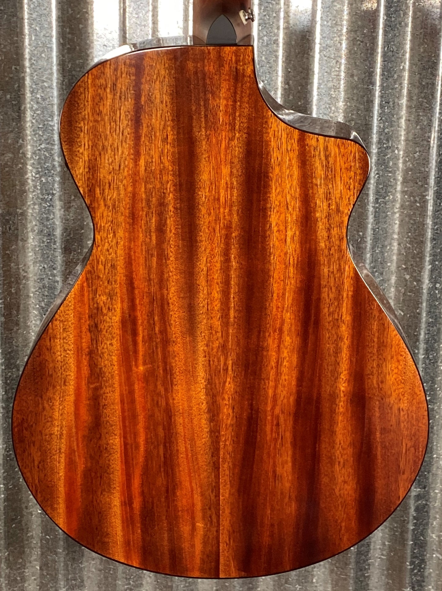 Breedlove Discovery S Concert Edgeburst CE Cedar Acoustic Electric Guitar Left Hand DSCN44LCERCAM #3930