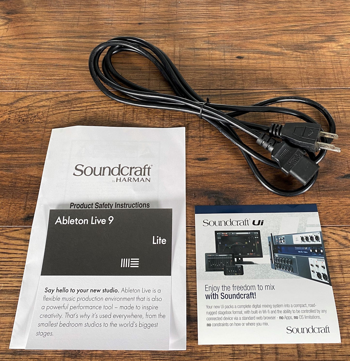 Soundcraft Ui24R 24 Channel Digital Mixer & USB Multi-Track Recorder Used
