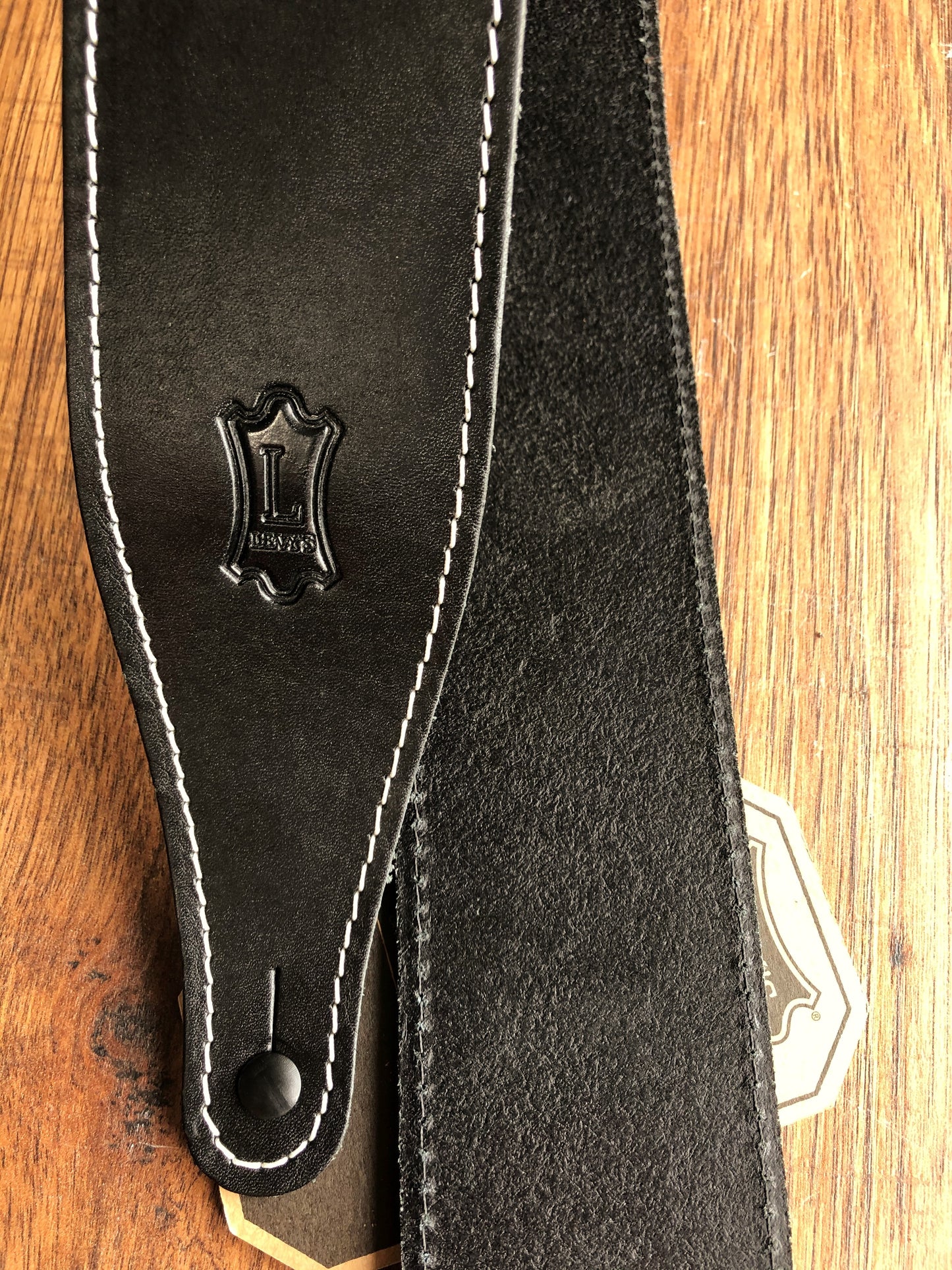 Levy's MV17-BLK 2.5" Adjustable Veg-Tan Leather Guitar & Bass Strap Black