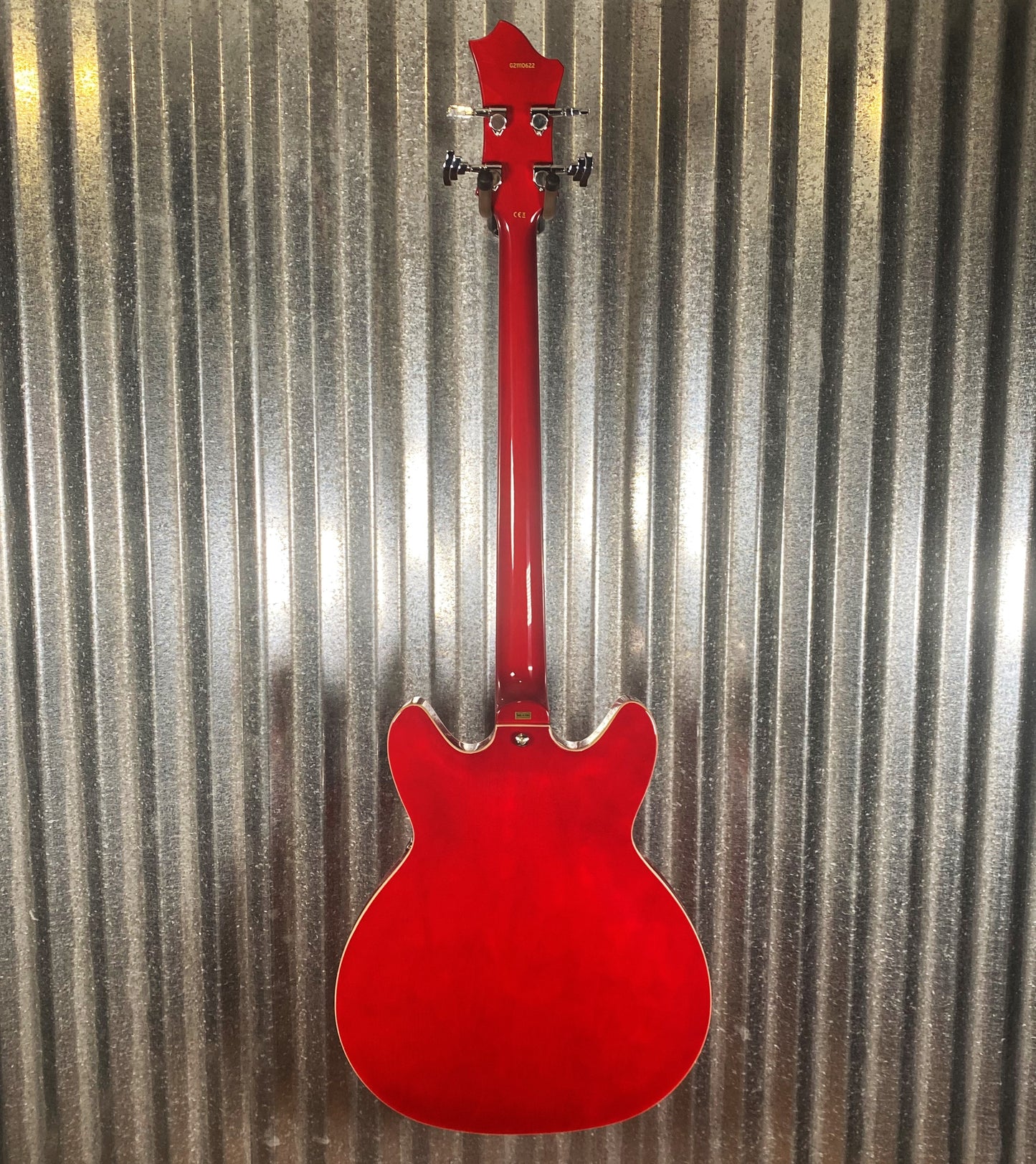 Hagstrom VIKB-WCT Viking 4 String Semi Hollow Short Scale Bass Wild Cherry Transparent #0622