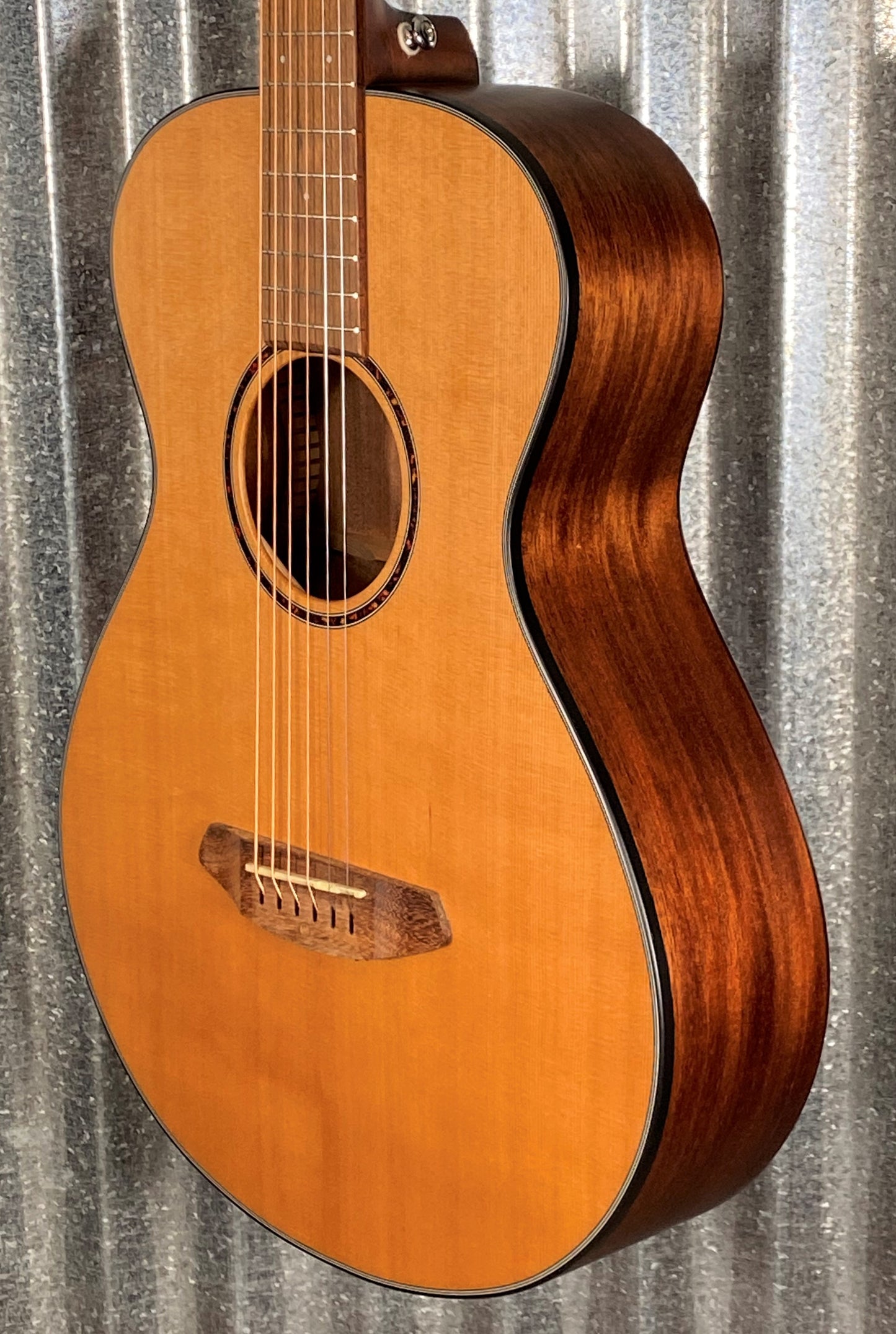 Breedlove Discovery S Concertina Cedar Acoustic Guitar #8286