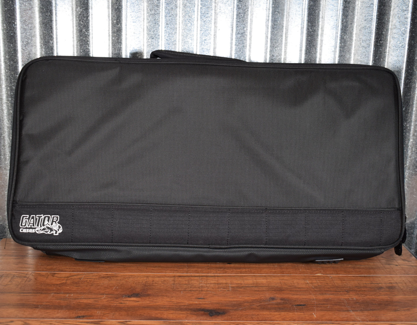 Gator GPB-BAK-1 Aluminum Guitar Effect Pedalboard & Bag Black