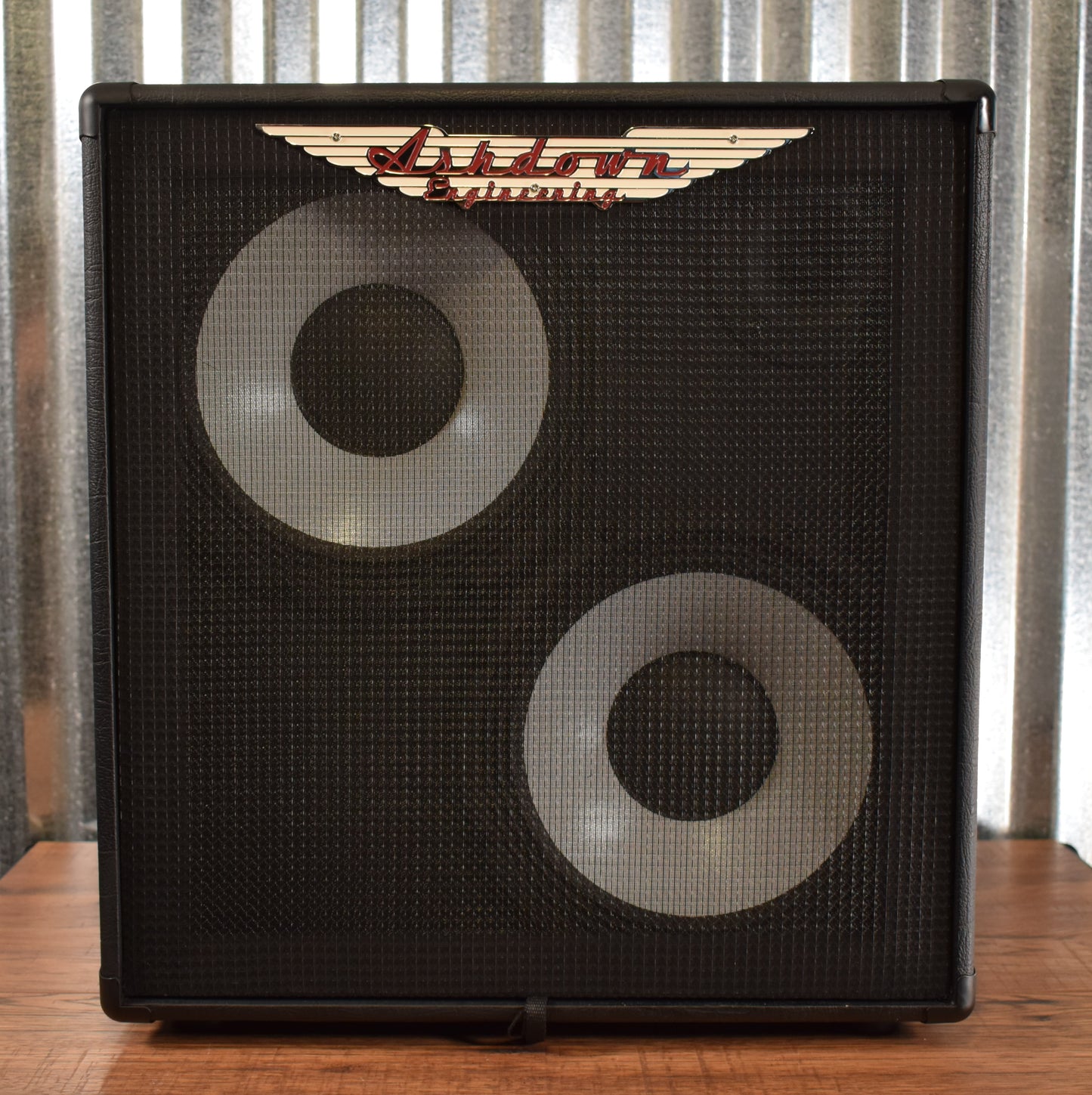 Ashdown Engineering Root Master RM210T-EVO II 300 Watt 2x10" Super Lightweight Bass Amp Speaker Cabinet Demo