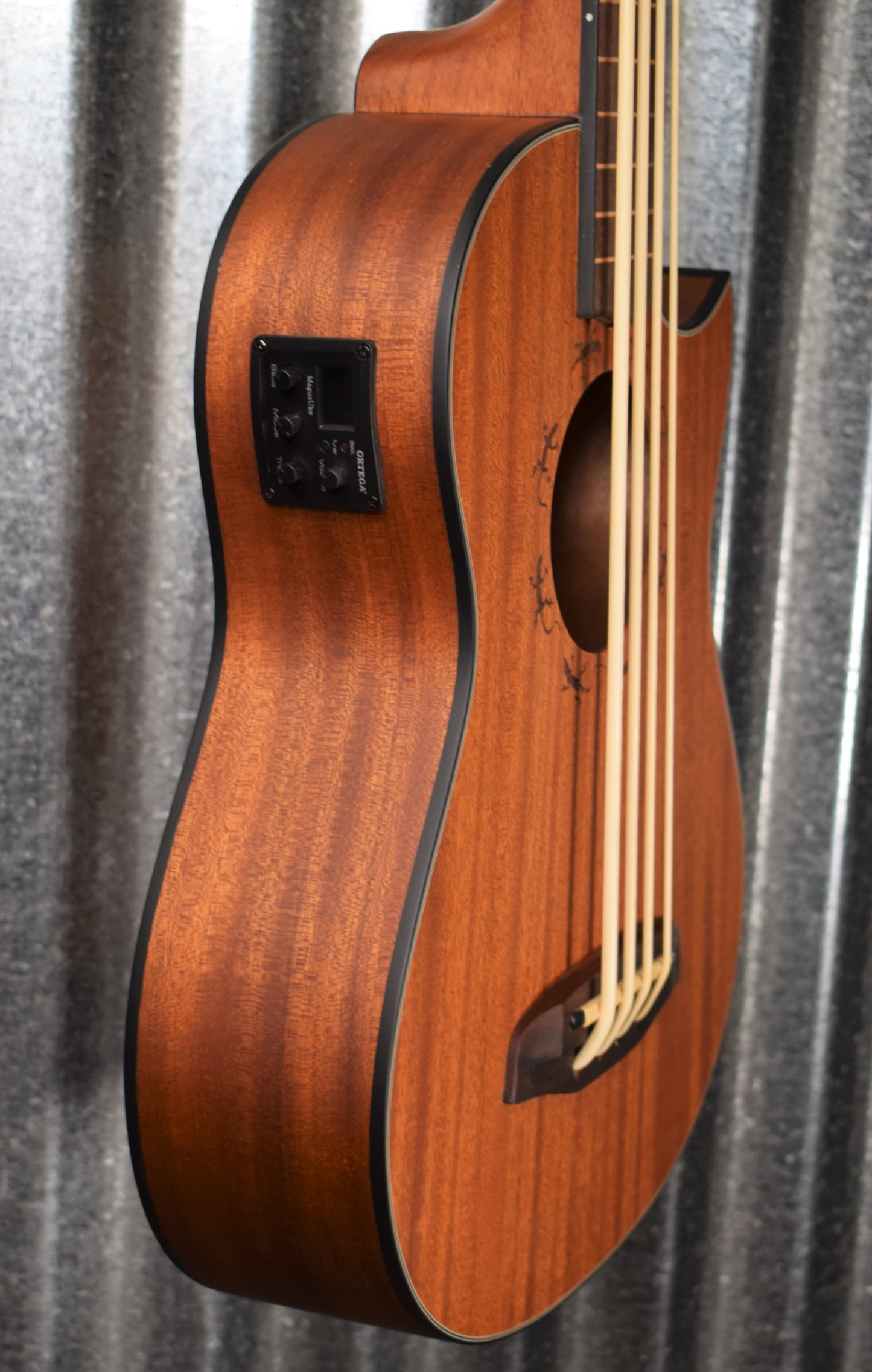 Ortega Lizzy Pro Acoustic Electric Lined Fretless Ukulele U Bass & Bag #8210