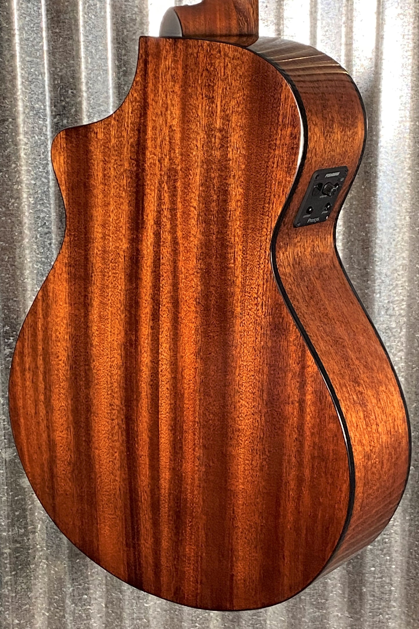 Breedlove Discovery S Concert Edgeburst CE Mahogany Acoustic Electric Guitar DSCN44CEAMAM #5808