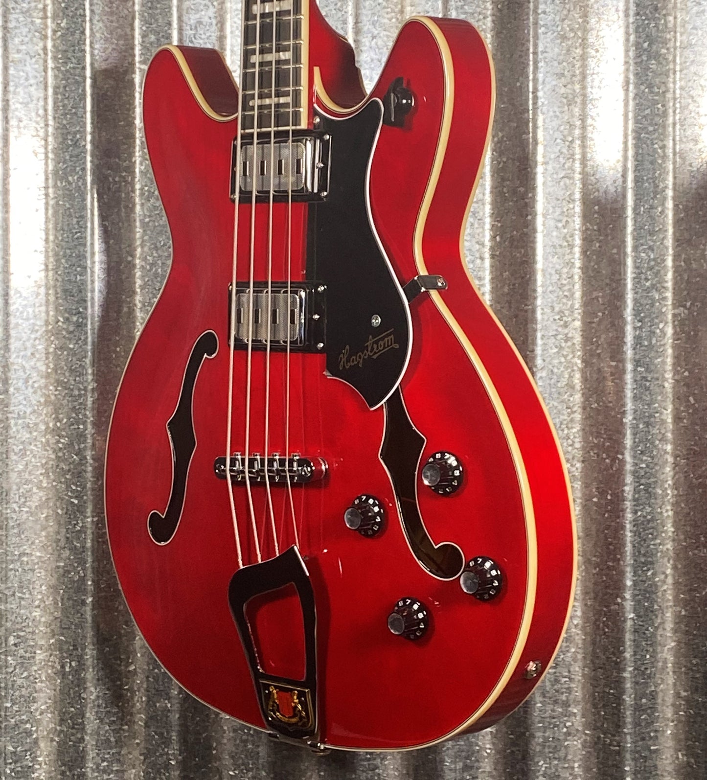 Hagstrom VIKB-WCT Viking 4 String Semi Hollow Short Scale Bass Wild Cherry Transparent #0723