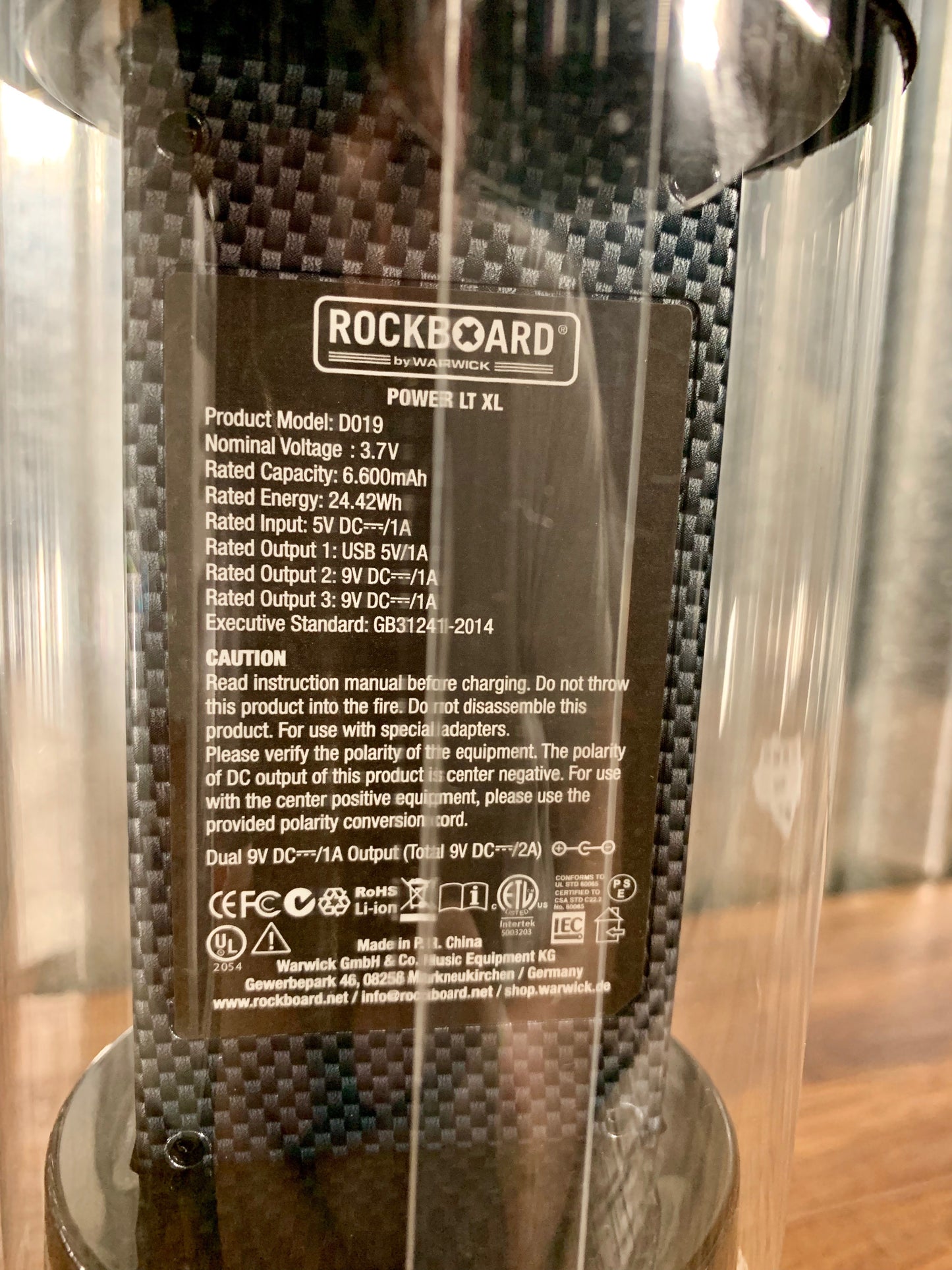 Warwick Rockboard Power LT XL 9v Rechargeable Guitar Effect Pedalboard Power Supply Carbon