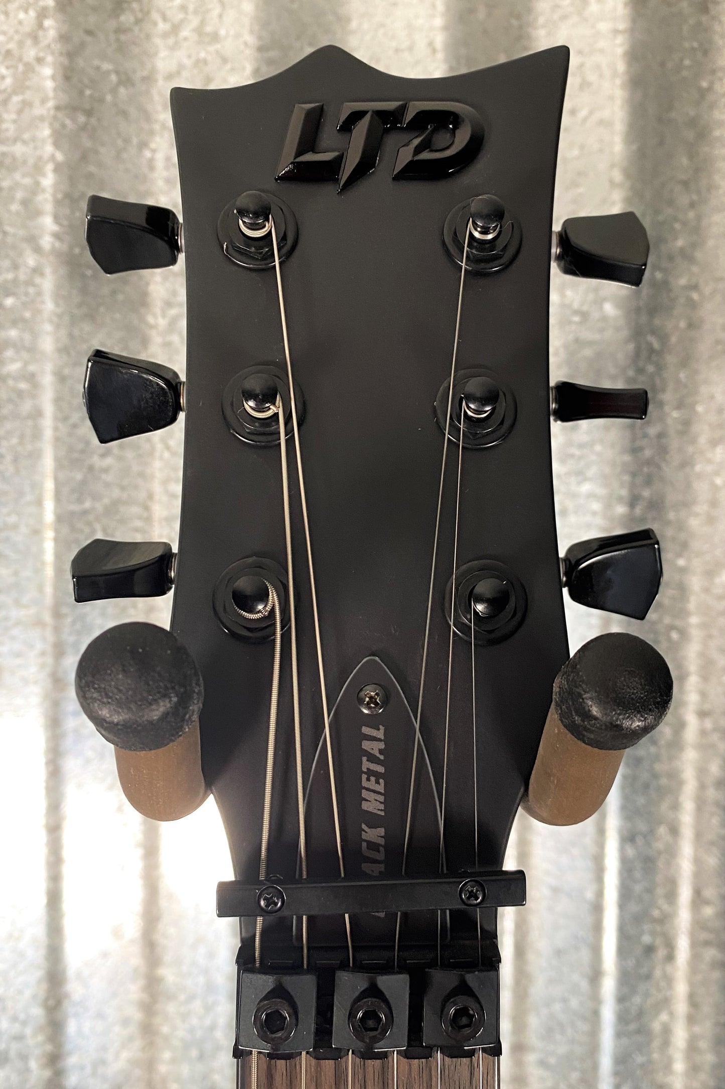 ESP LTD EC Black Metal Eclipse Seymour Duncan Black Satin Guitar LECBKMBLKS #0863 Used
