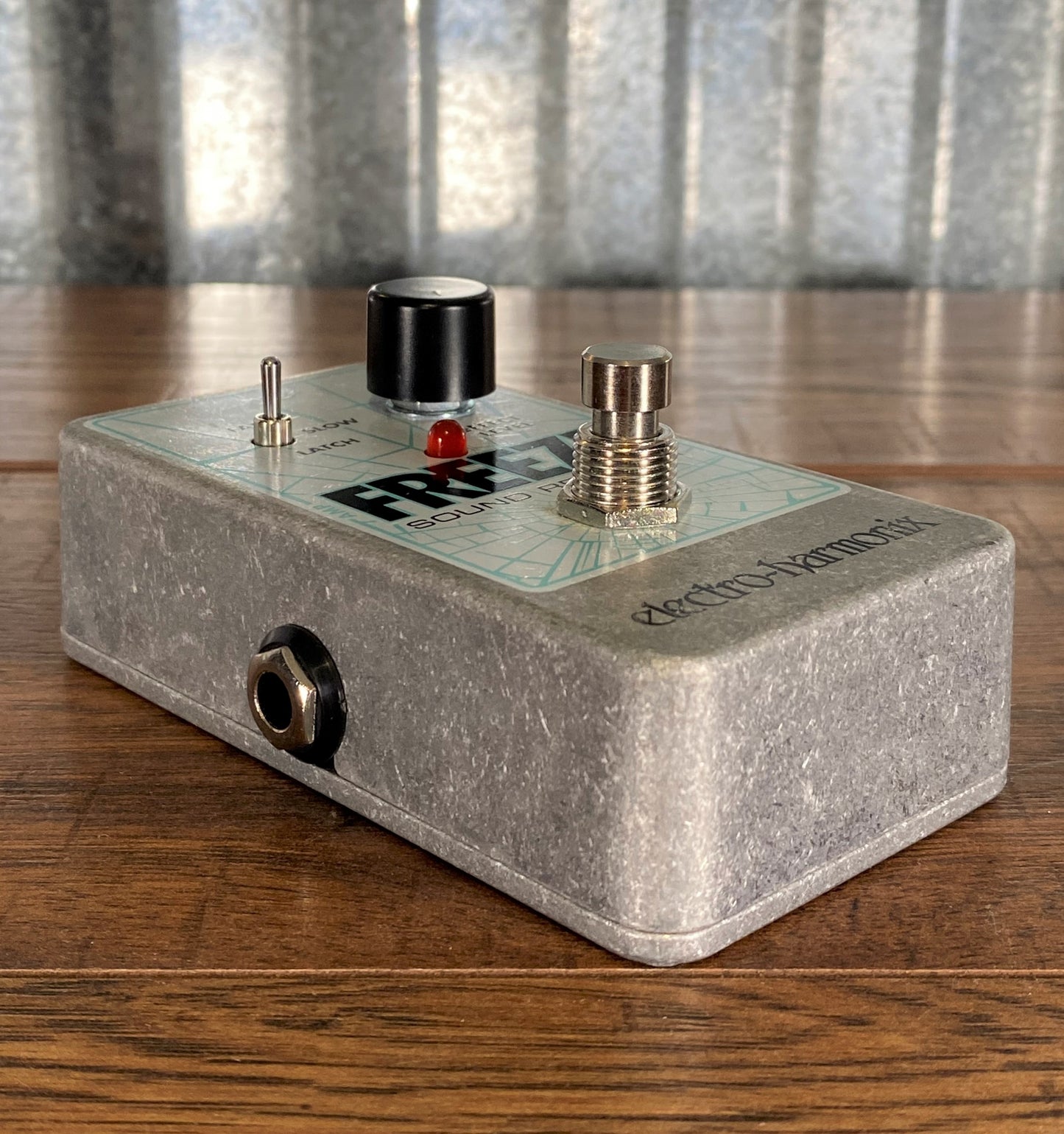 Electro-Harmonix EHX Freeze Sound Retainer Guitar Effect Pedal Used