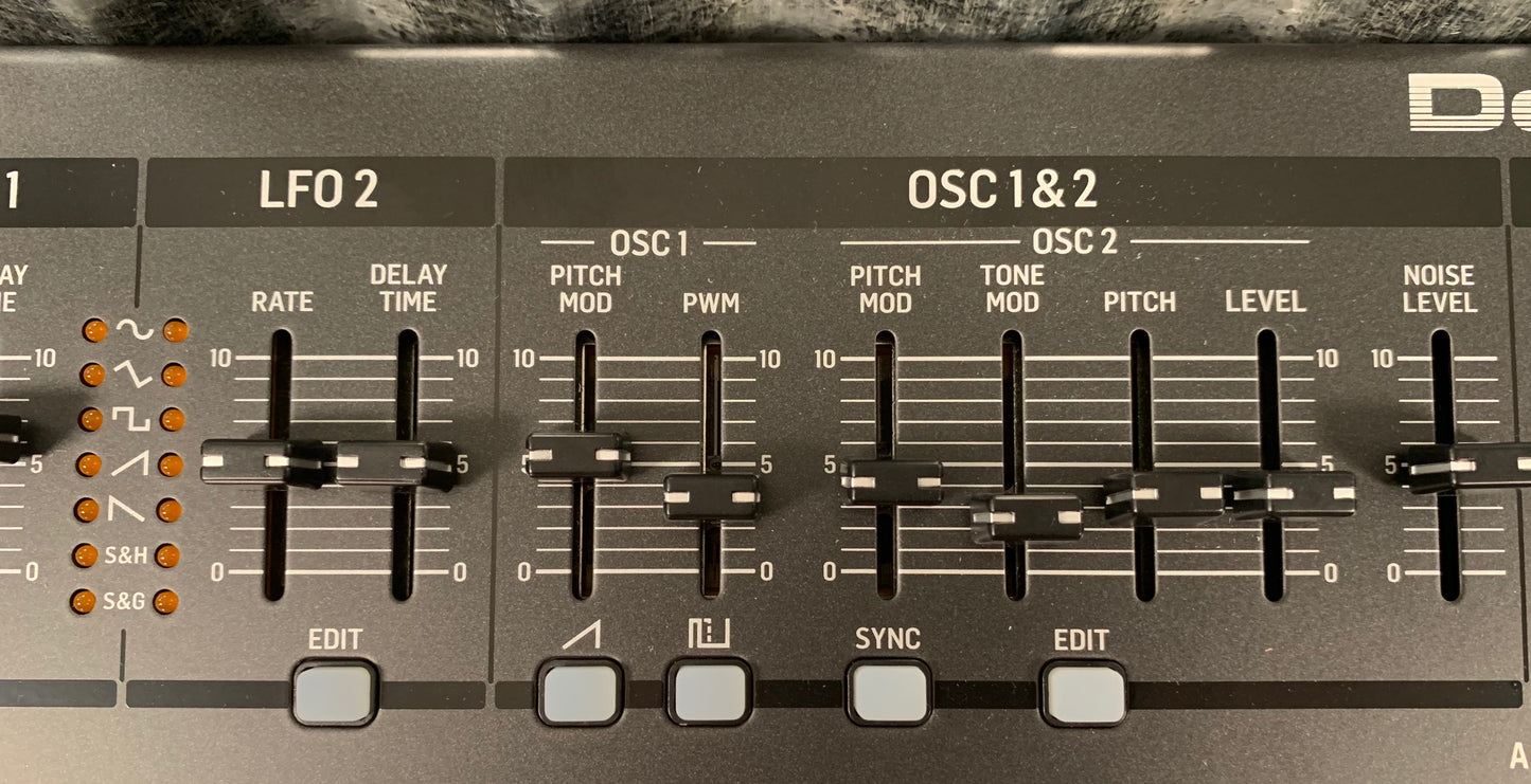 Behringer Deepmind 12 Voice Polyphonic Keyboard Synthesizer #1705 Used