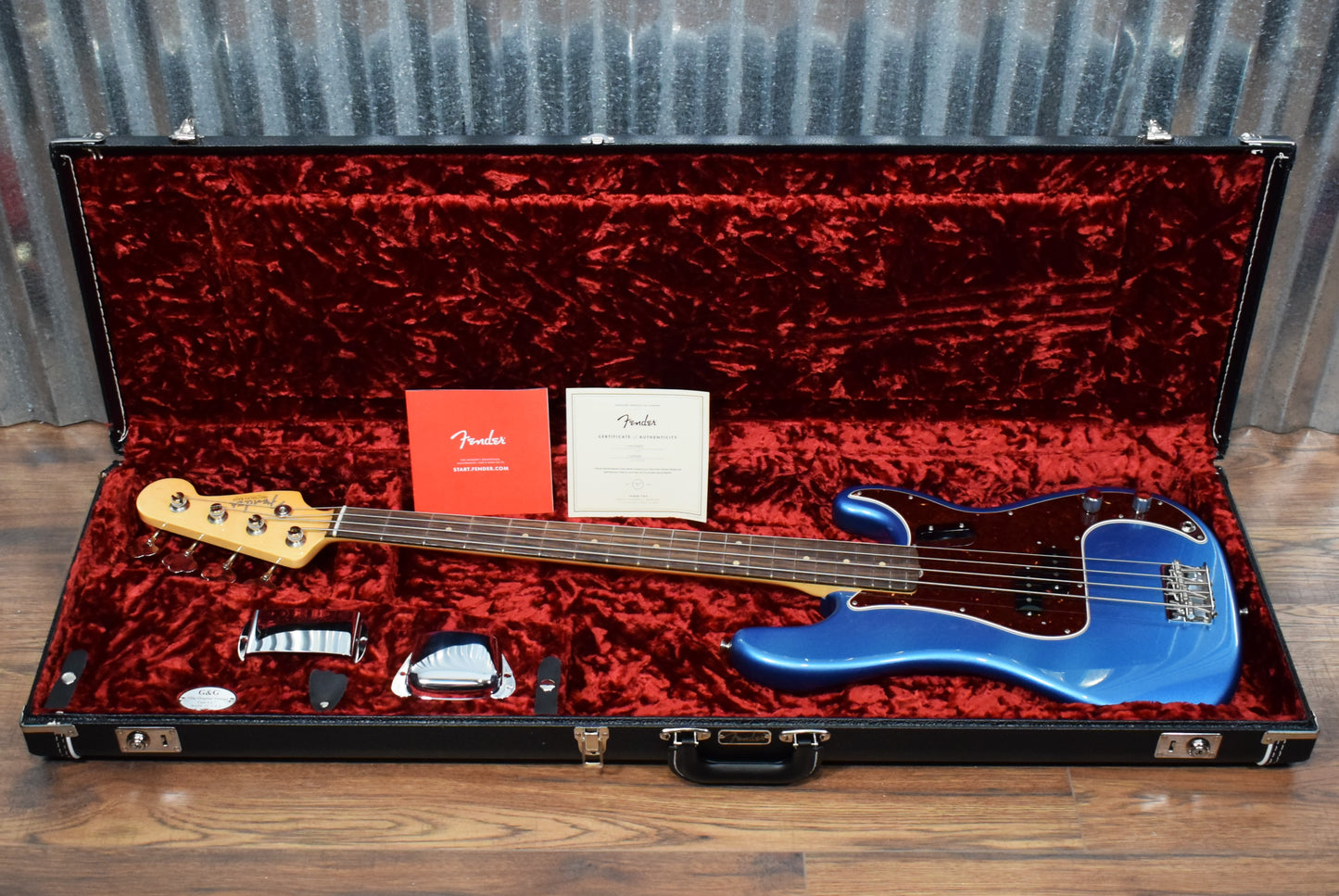 Fender USA American Original 60's Precision Bass & Case Lake Placid Blue #0497 Used