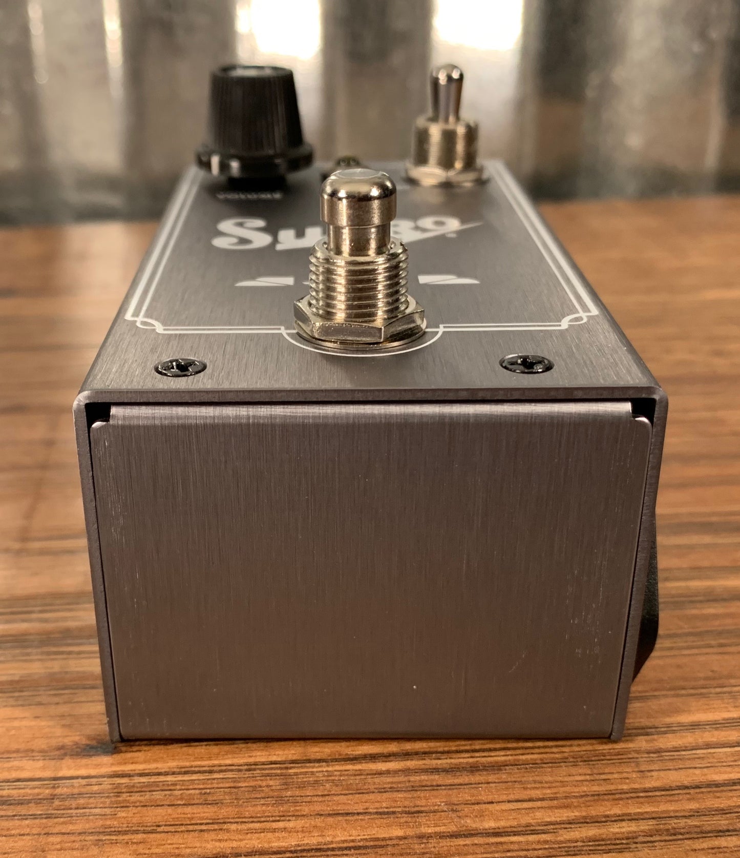 Supro USA 1303 Boost 20db J-Fet Design Guitar Bass Effects Pedal Demo