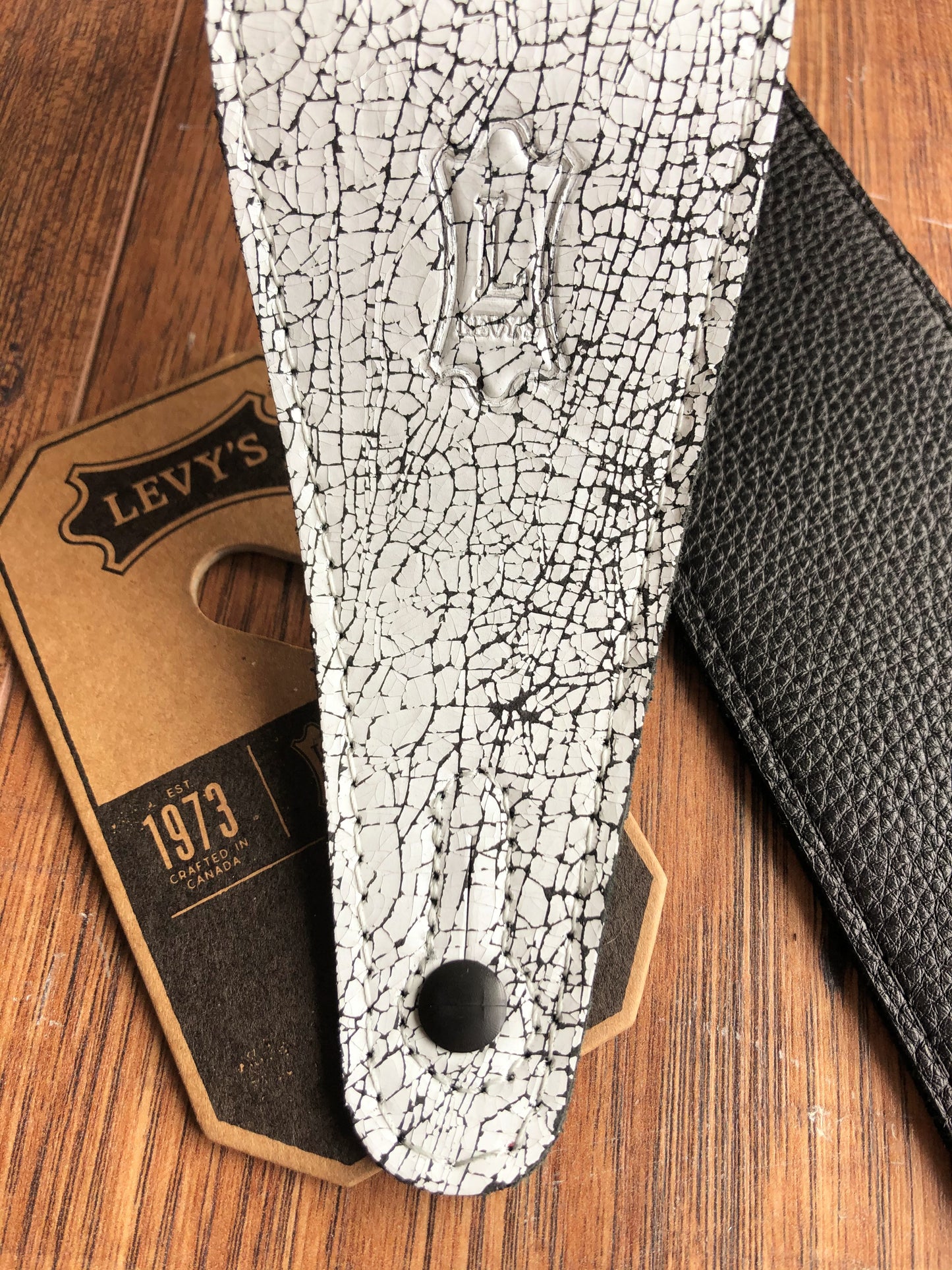 Levy's MG317BOG-WHT 2.5" Adjustable Distressed Leather Guitar & Bass Strap White