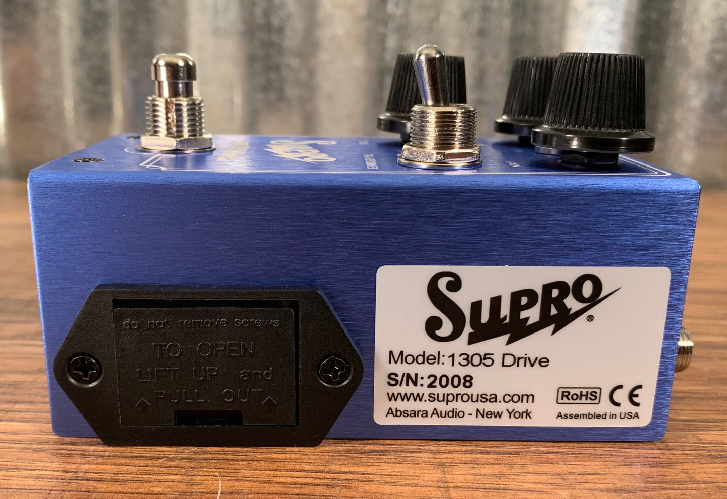 Supro USA 1305 Drive Overdrive Guitar Bass Effect Pedal Demo