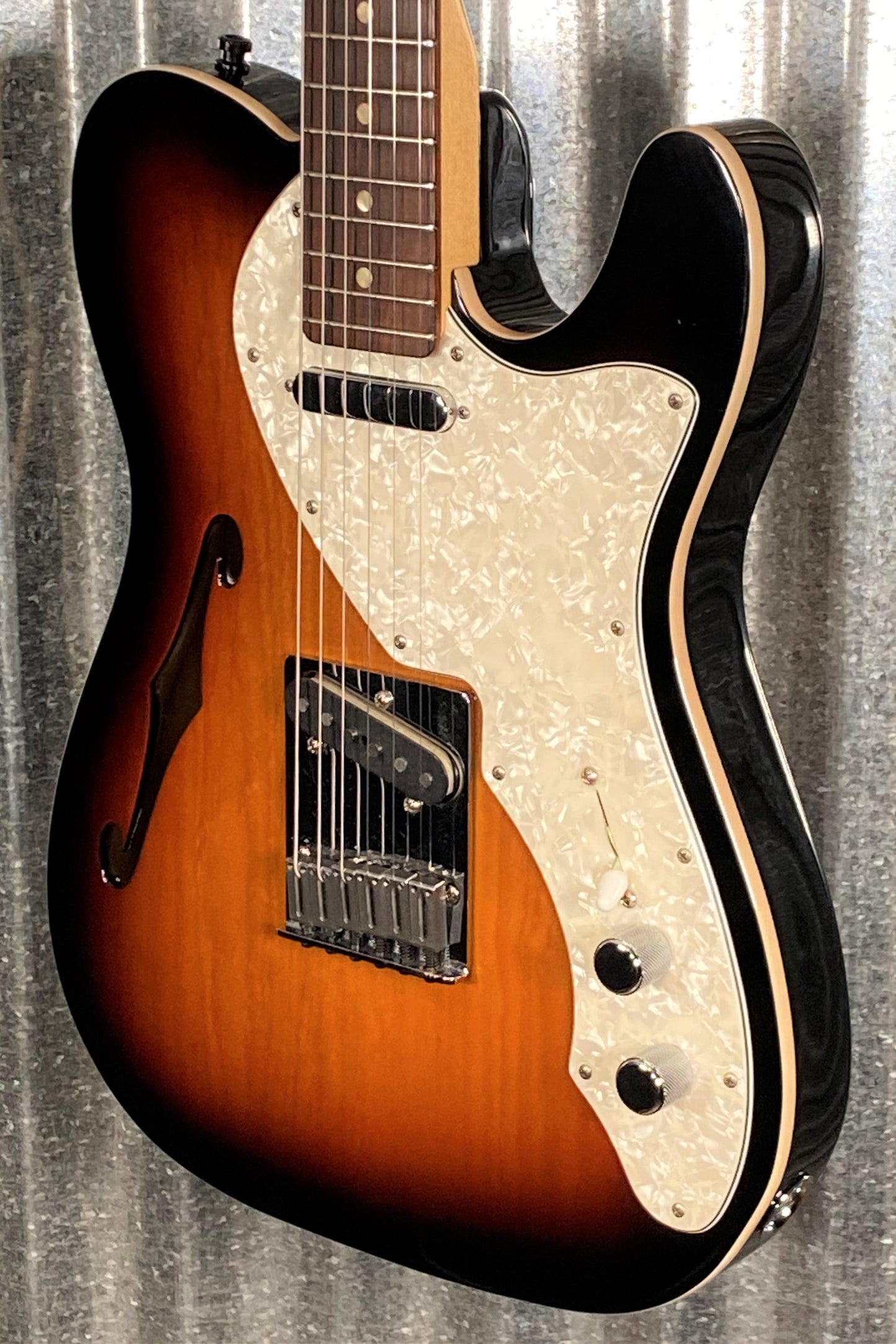 Fender Deluxe Thinline Semi Hollow 3 Tone Sunburst Guitar #6286 Used