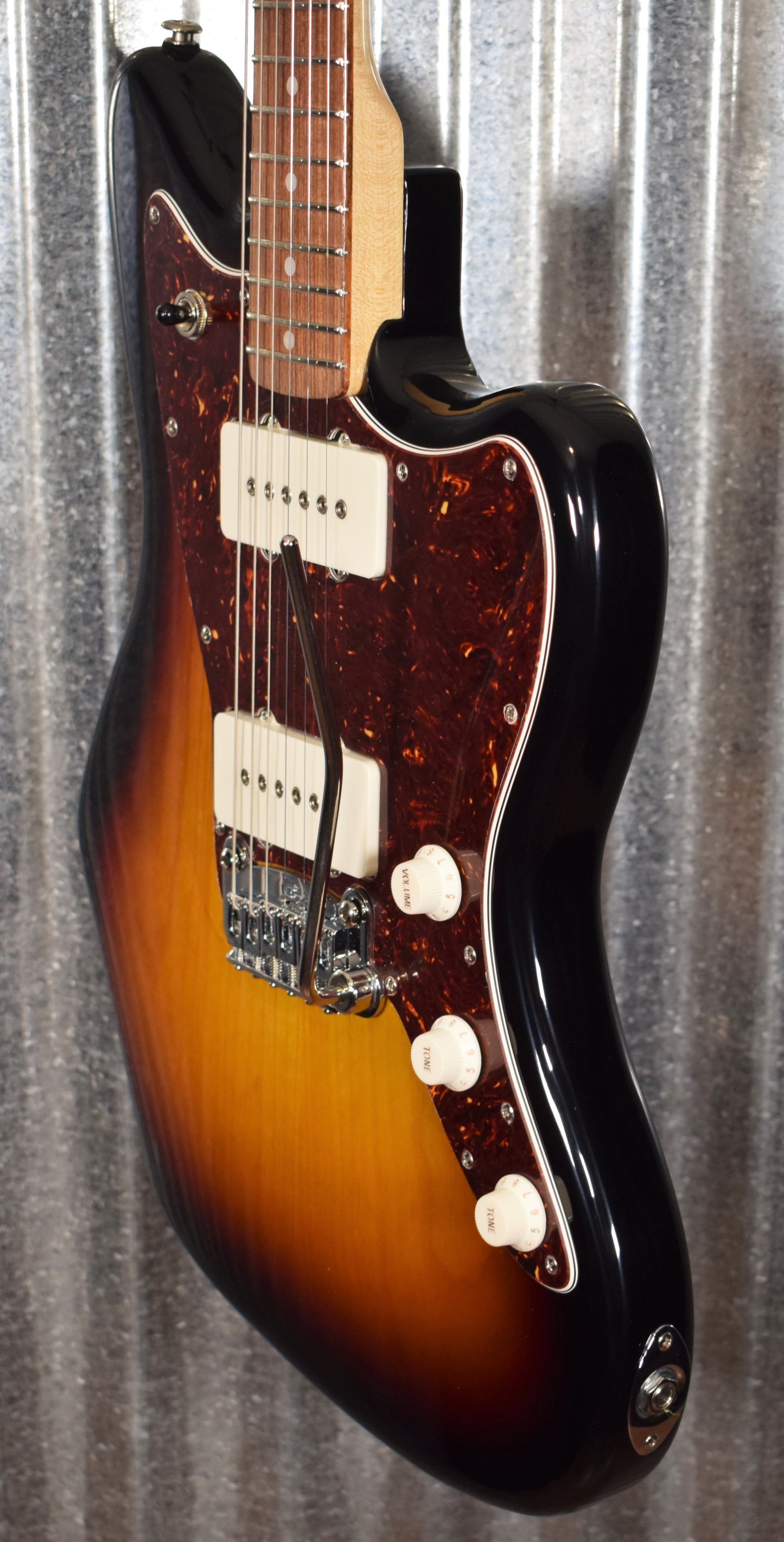 G&L USA Fullerton Deluxe Doheny 3 Tone Sunburst Guitar & Case #7008
