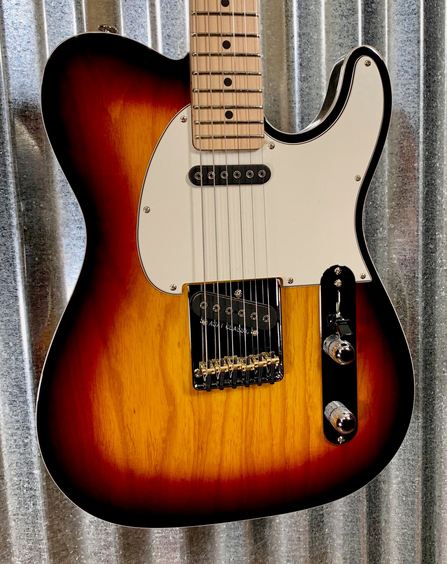 G&L USA Fullerton Custom ASAT Classic 3 Tone Sunburst Guitar & Case #2103