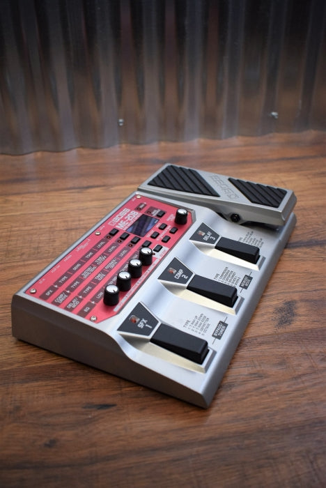 Boss ME-20B Bass Multi Effect Pedal & AC Power Adapter Used