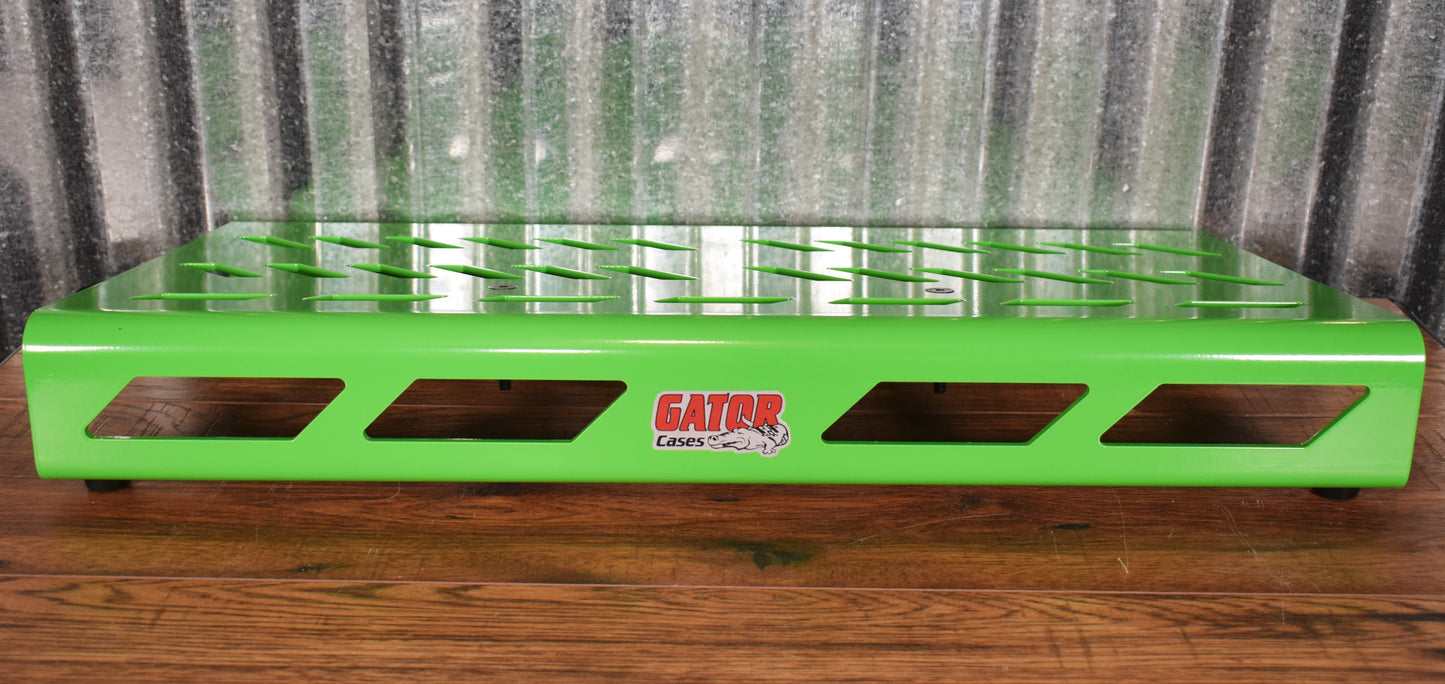 Gator GPB-BAK-GR Aluminum Guitar Effect Pedalboard & Bag Screamer Green