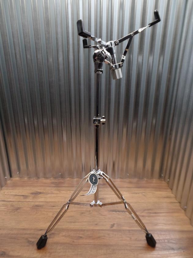 DW 3000 Series DWCP3302 Concert Snare Stand with Cymbal Stand Bass *