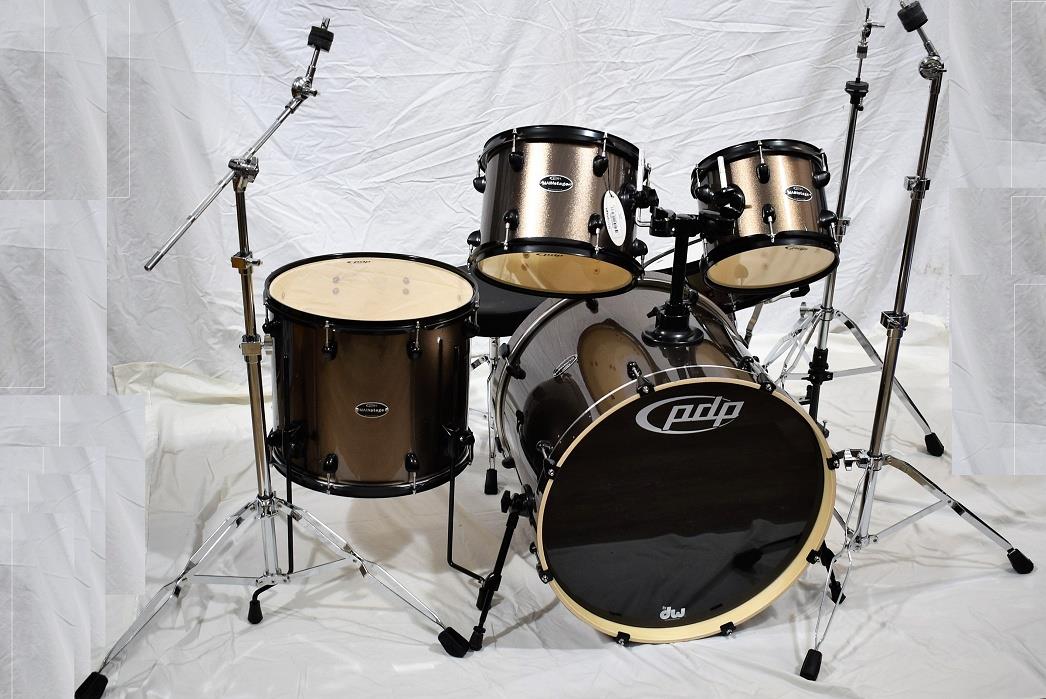 DW Pacific Drums Mainstage Bronze Metallic 5 Piece Drum Kit & Stands & Throne