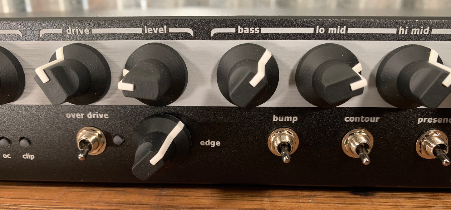 Gallien-Krueger GK Legacy 800 Watt Ultralight Bass Amplifier Head with Overdrive Demo