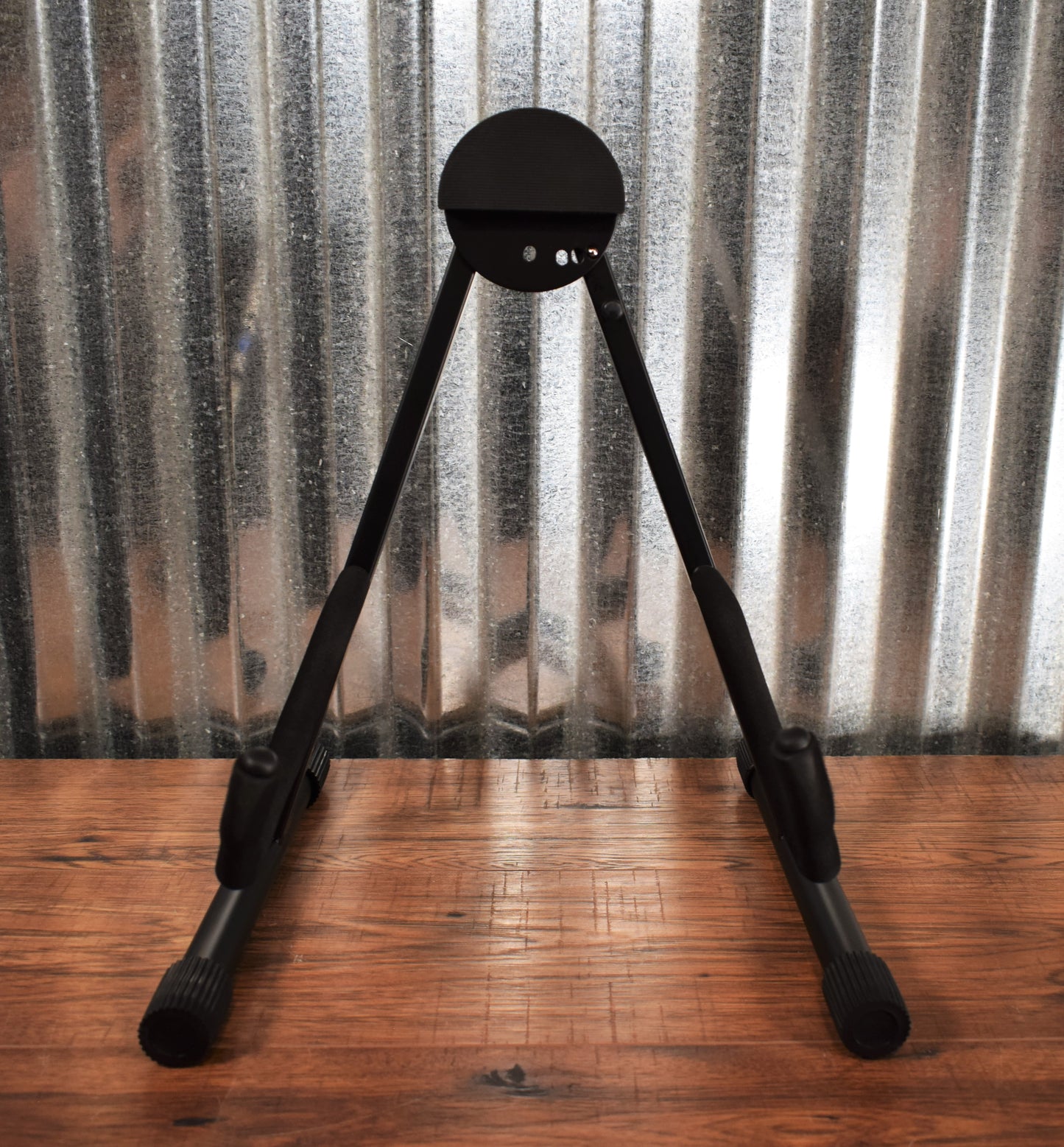 Quik-Lok GS438 A Frame Universal Guitar Stand
