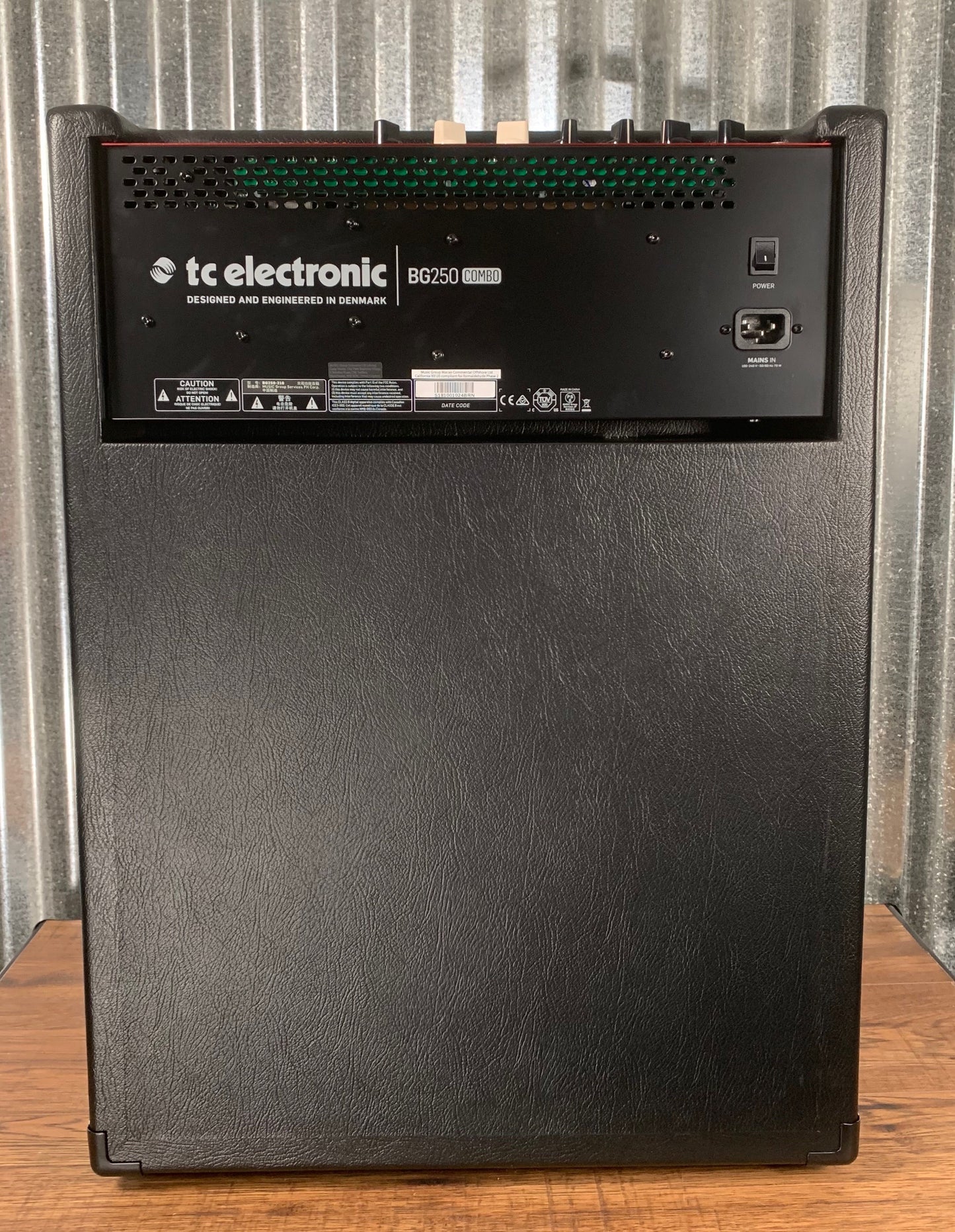 TC Electronic BG250-210 2 x 10" 250 Watt Tone Print Bass Combo Amplifier