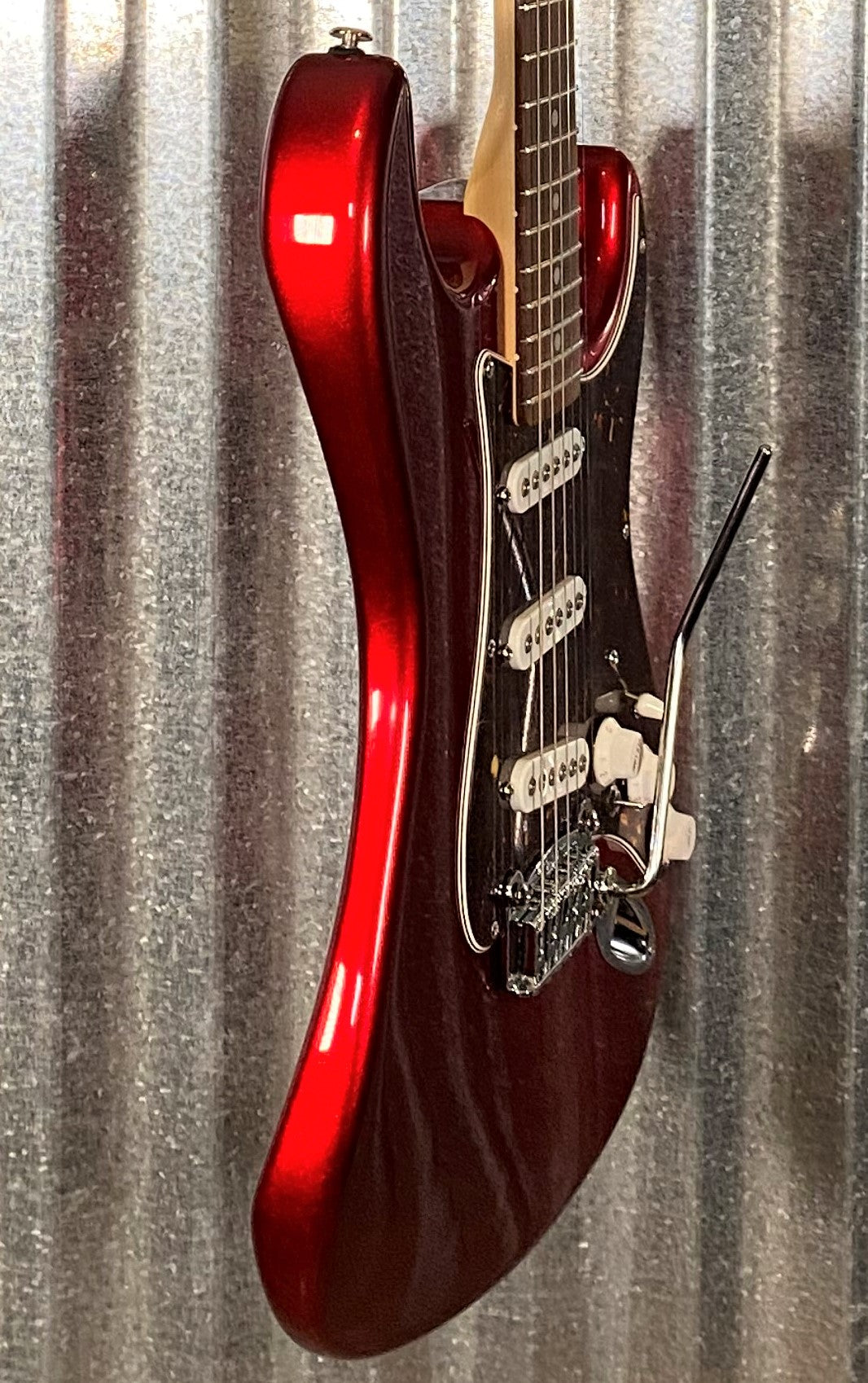 G&L USA Fullerton Deluxe S-500 Candy Apple Red Guitar & Bag S500 #2107