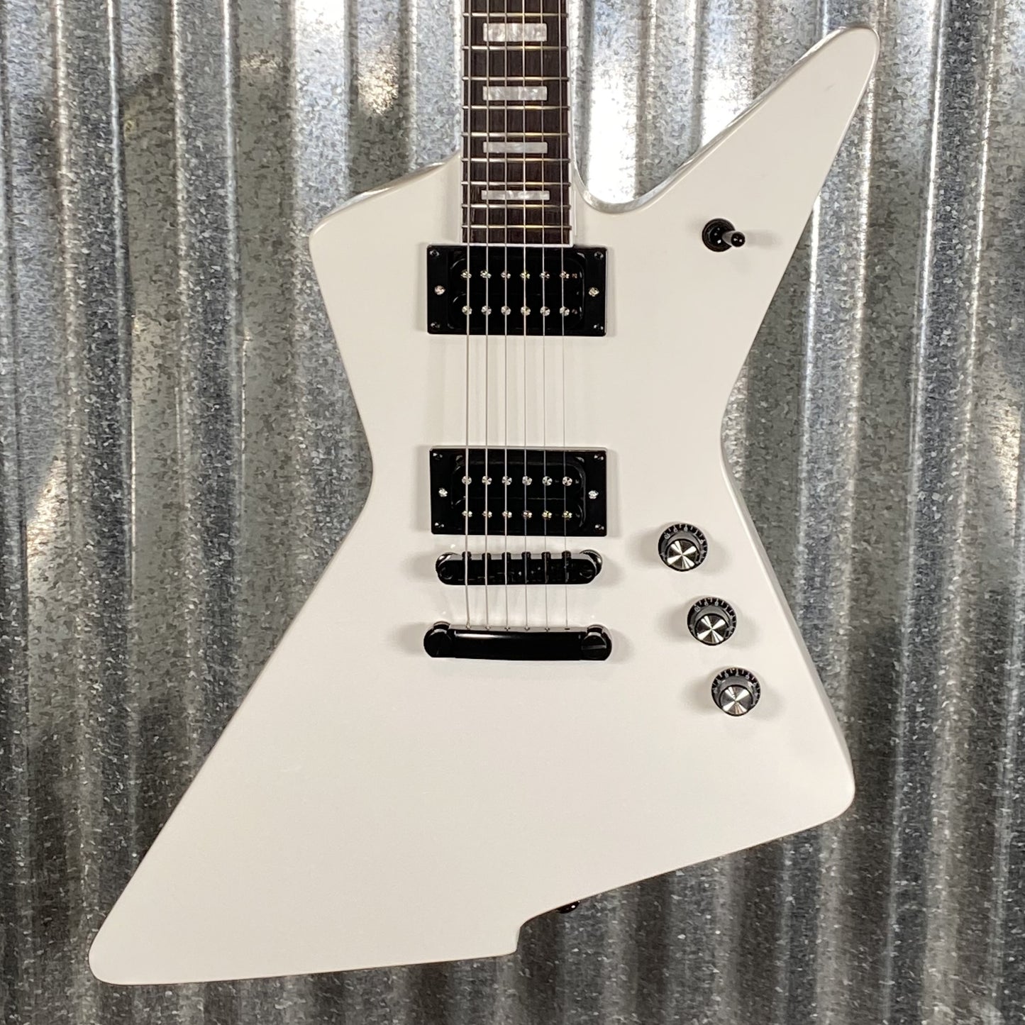Westcreek Revenge Explorer White Guitar #0062 Used