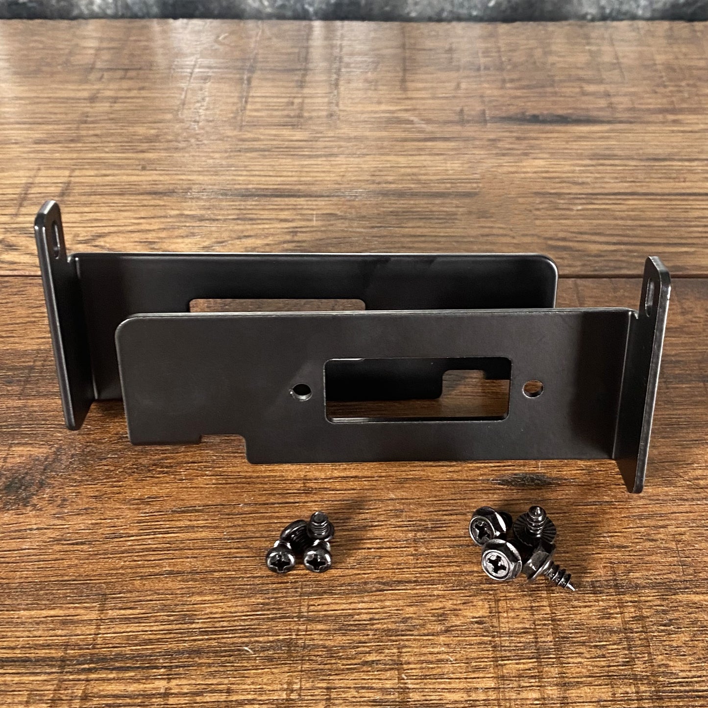 Dunlop MXR M242 ISO Brick Pro 9 Output Isolated Guitar Pedalboard Effect Pedal Power Supply