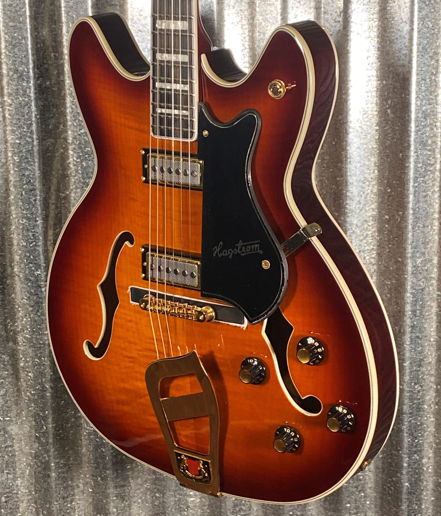 Hagstrom VIK67-G-VSB '67 Viking II Semi Hollow Vintage Sunburst Guitar #0141